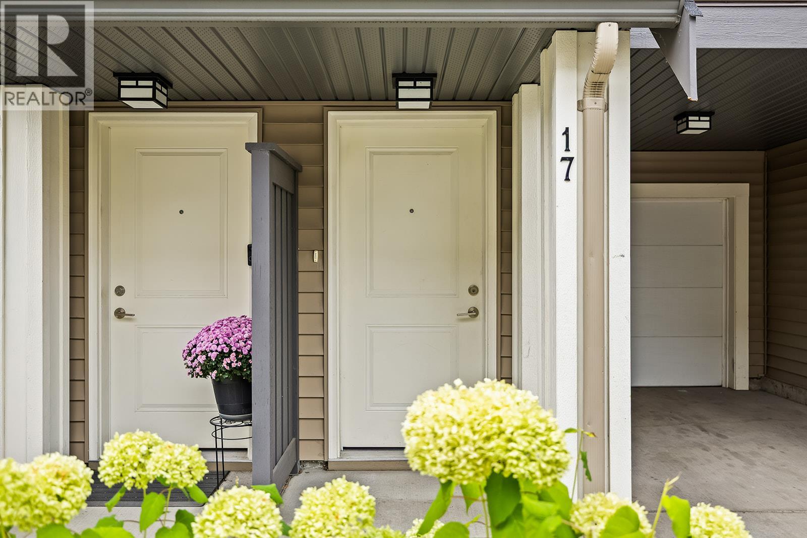 680 Old Meadows Road Unit# 17