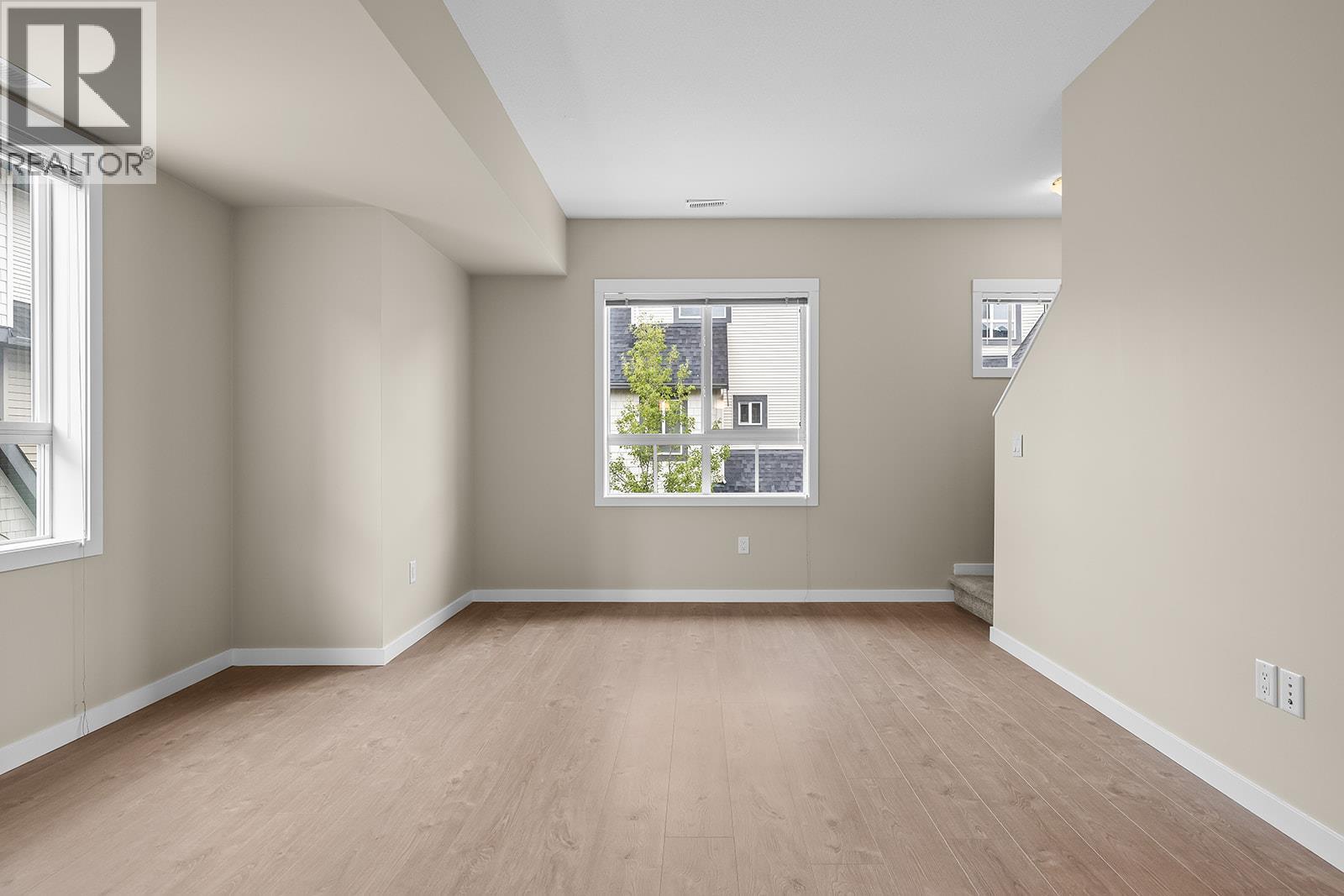 680 Old Meadows Road Unit# 17