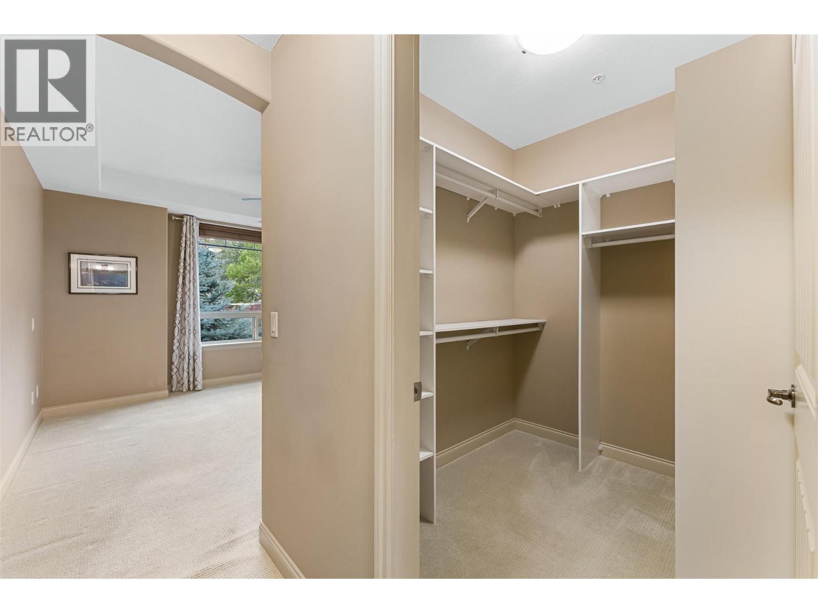 2780 Auburn Road Unit# 203