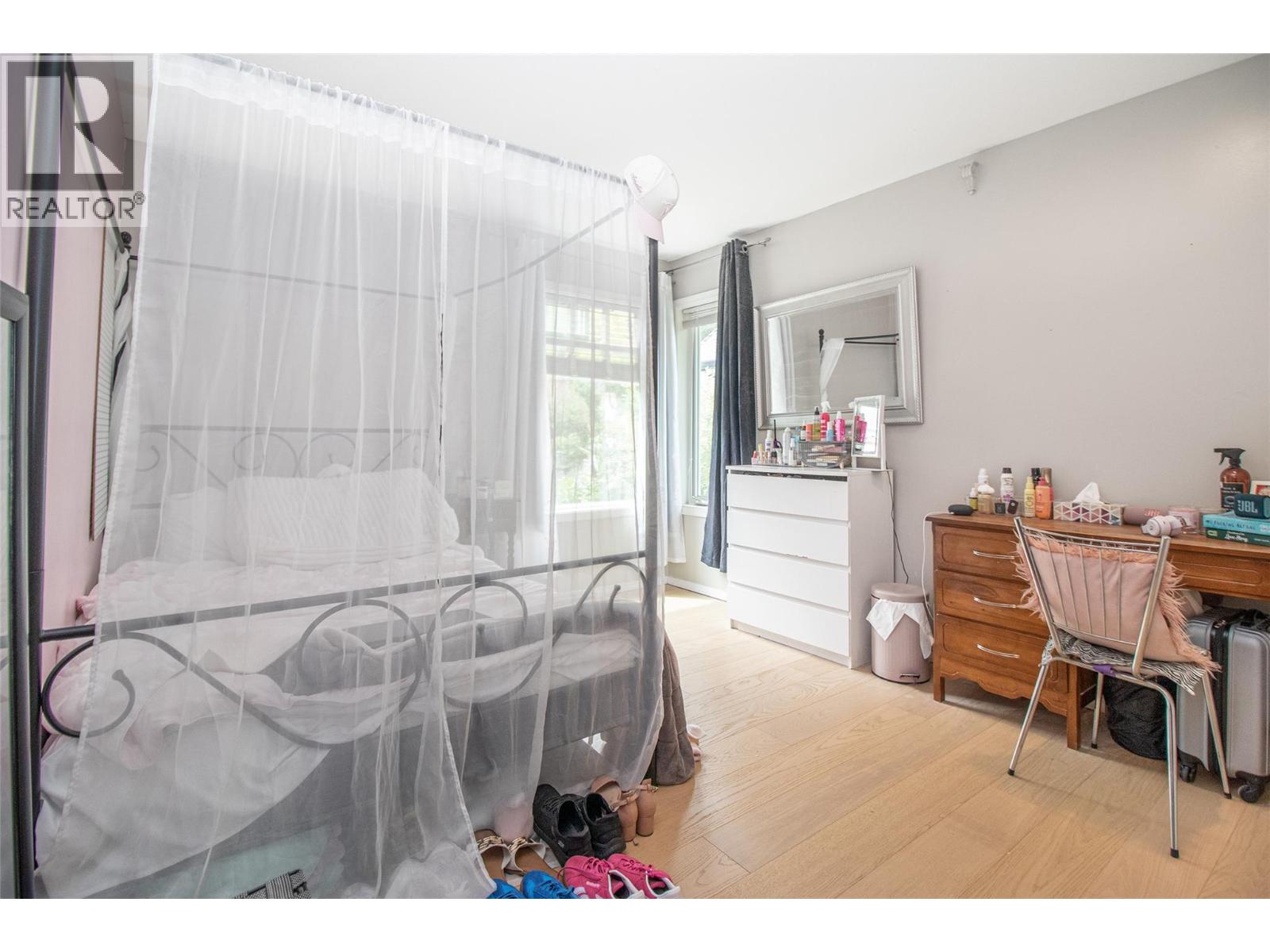 621 Cassiar Road