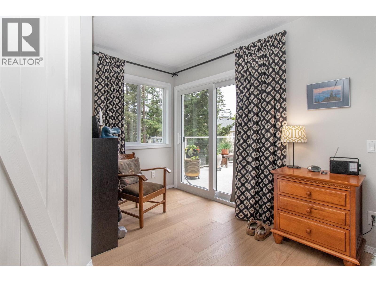 621 Cassiar Road