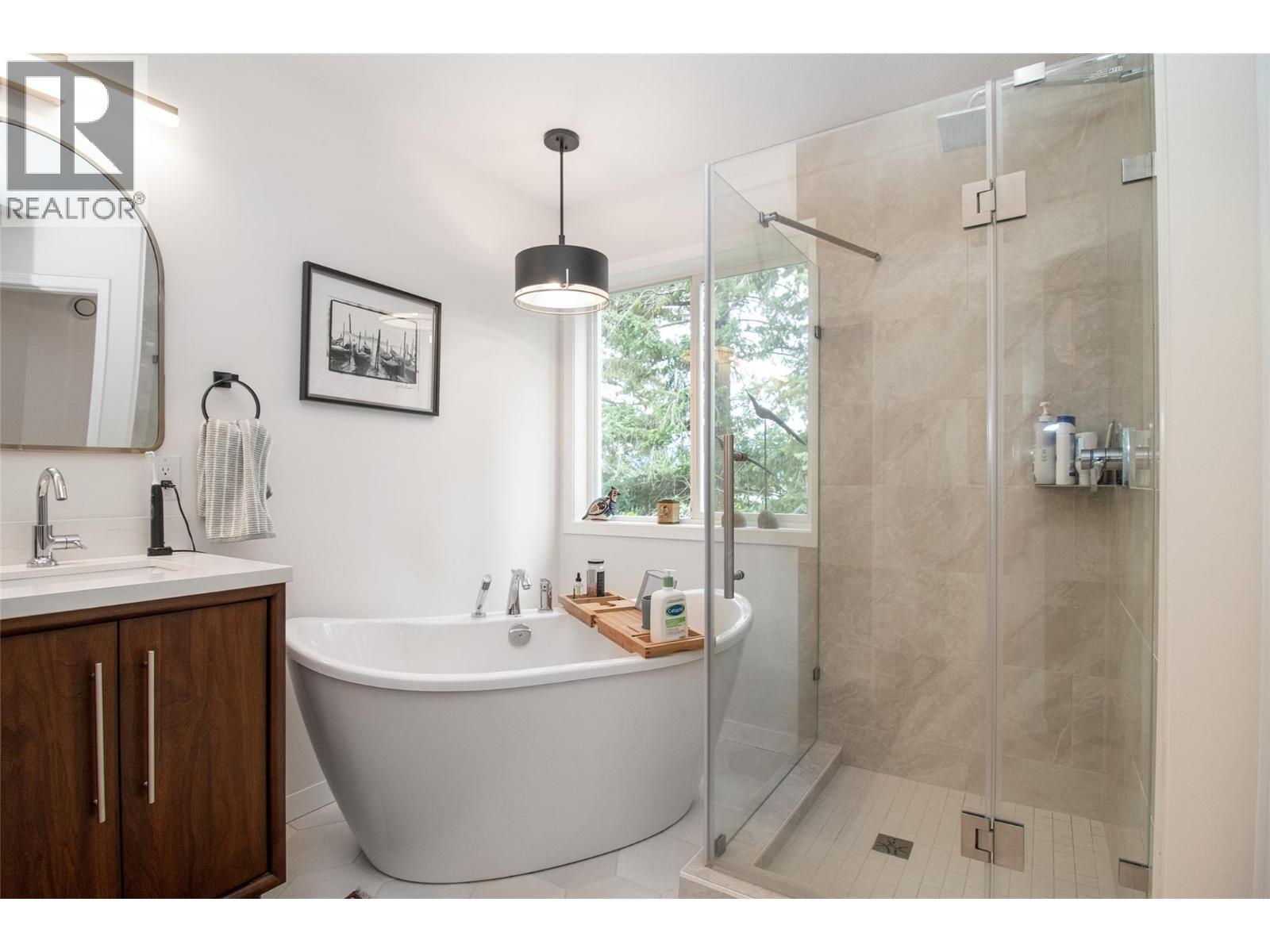 621 Cassiar Road