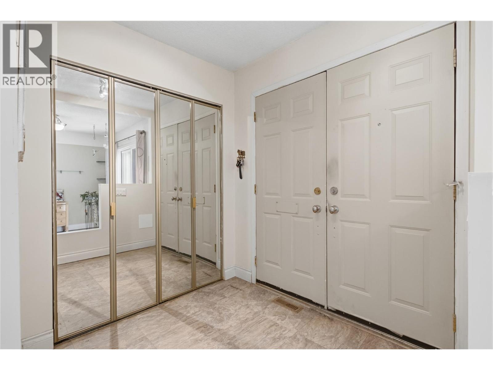 1050 SPRINGFIELD Road Unit# 115
