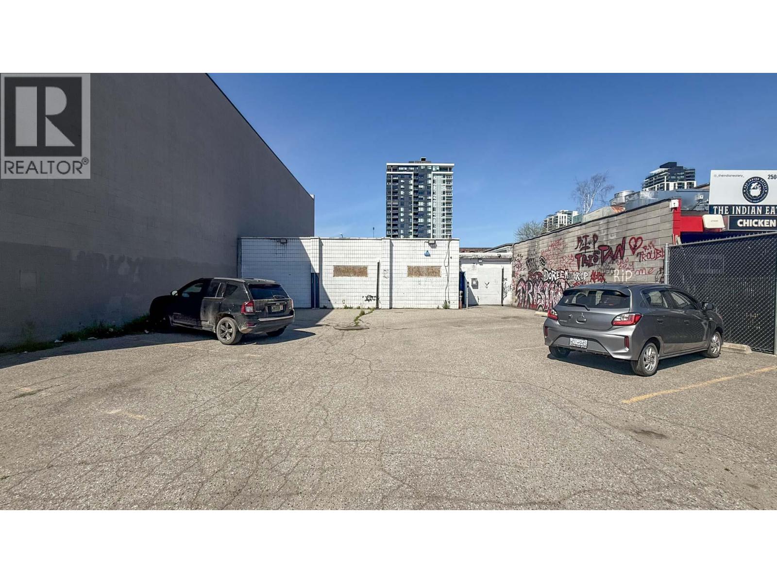 455 Leon Avenue