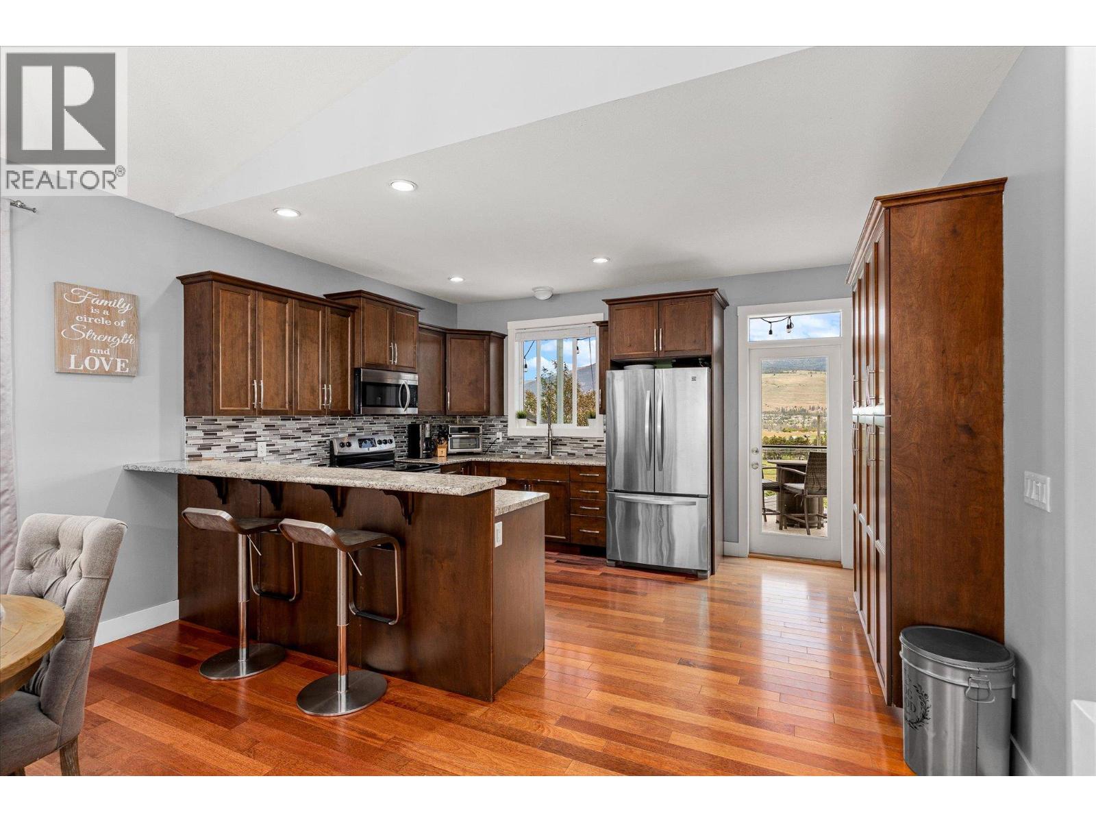 9741 Crimson Road