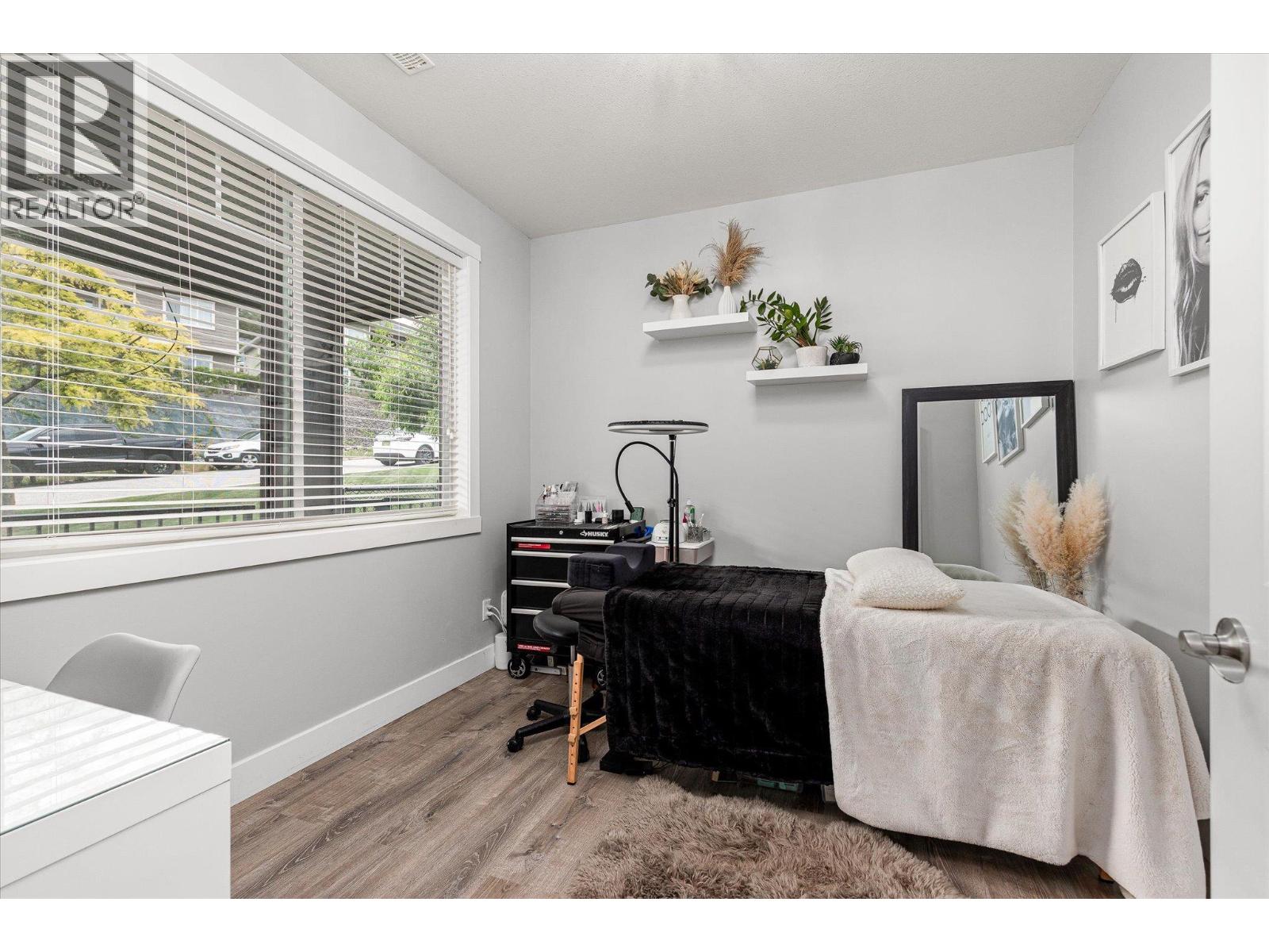 9741 Crimson Road