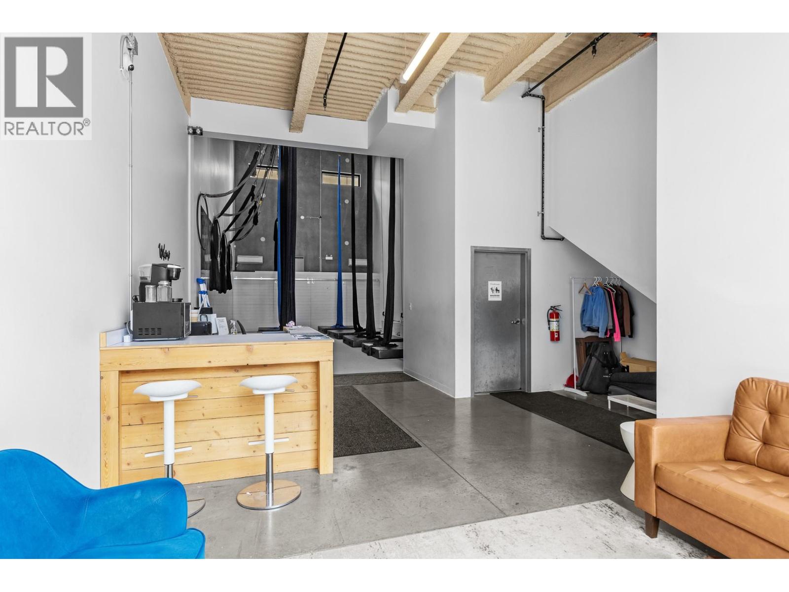 1625 Dilworth Drive Unit# 208