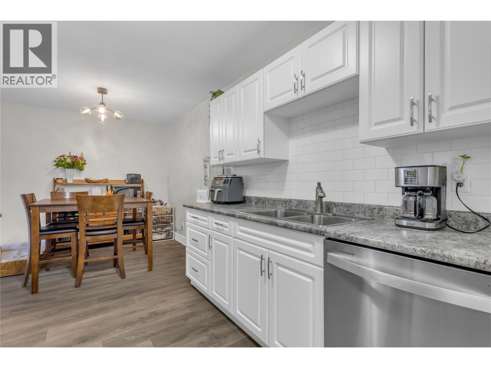 3854 Gordon Drive Unit# 186