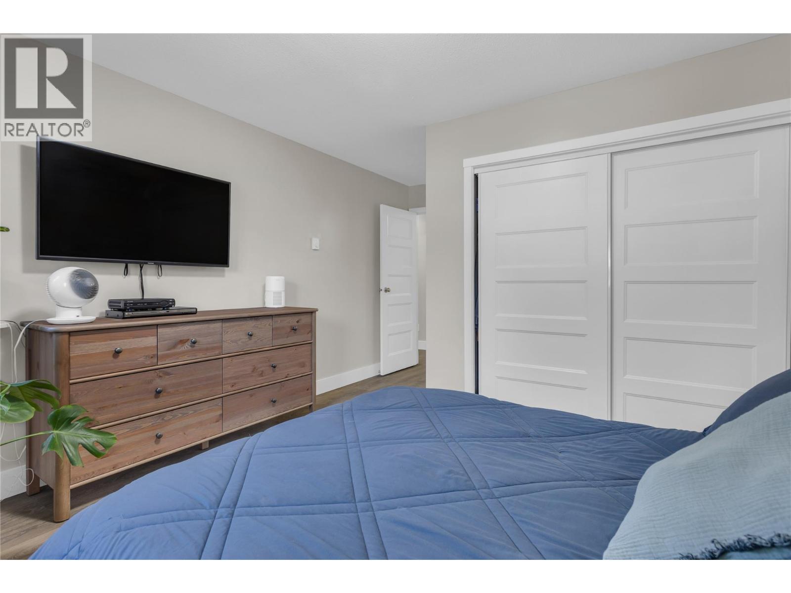 3854 Gordon Drive Unit# 186