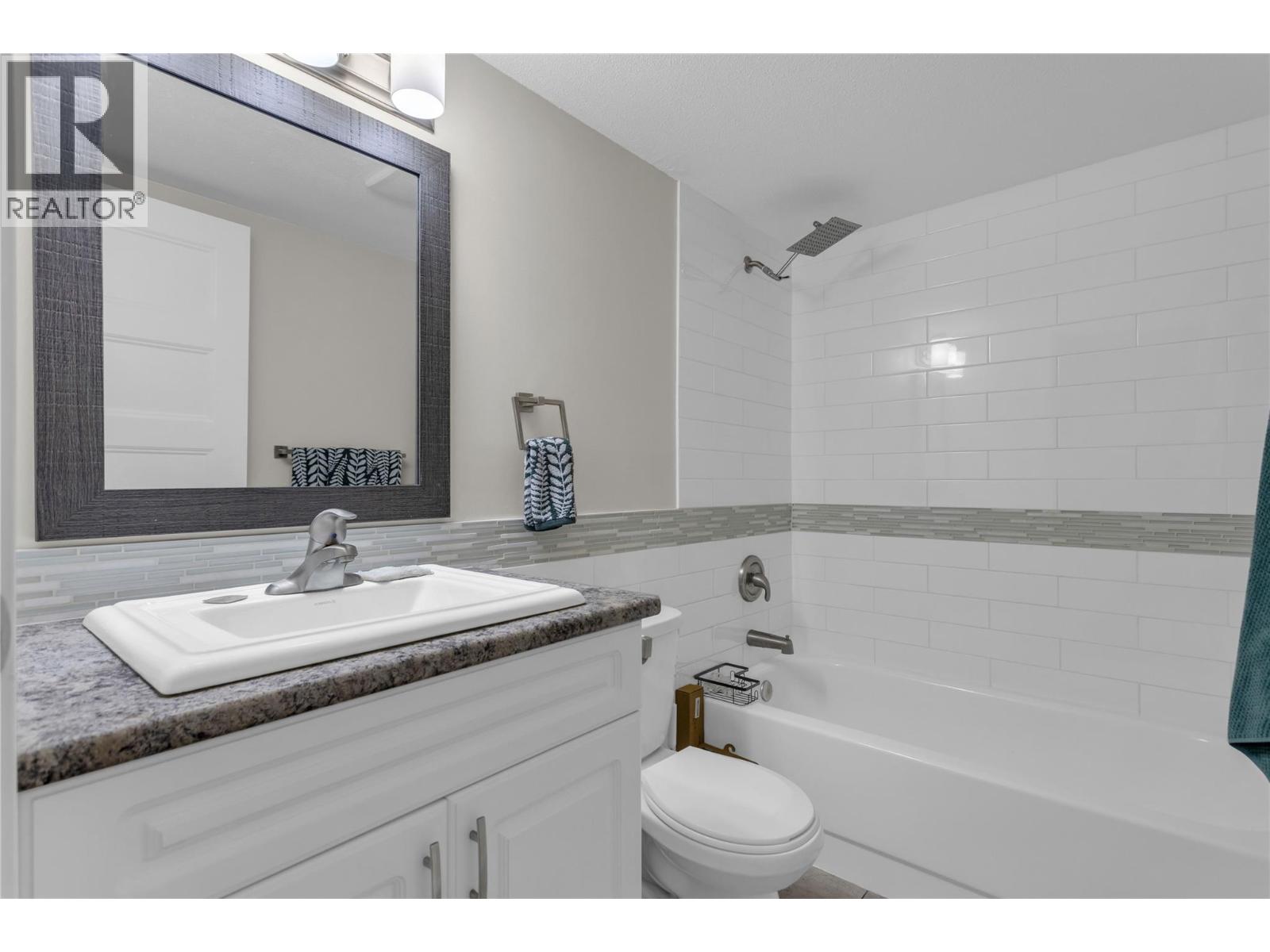 3854 Gordon Drive Unit# 186