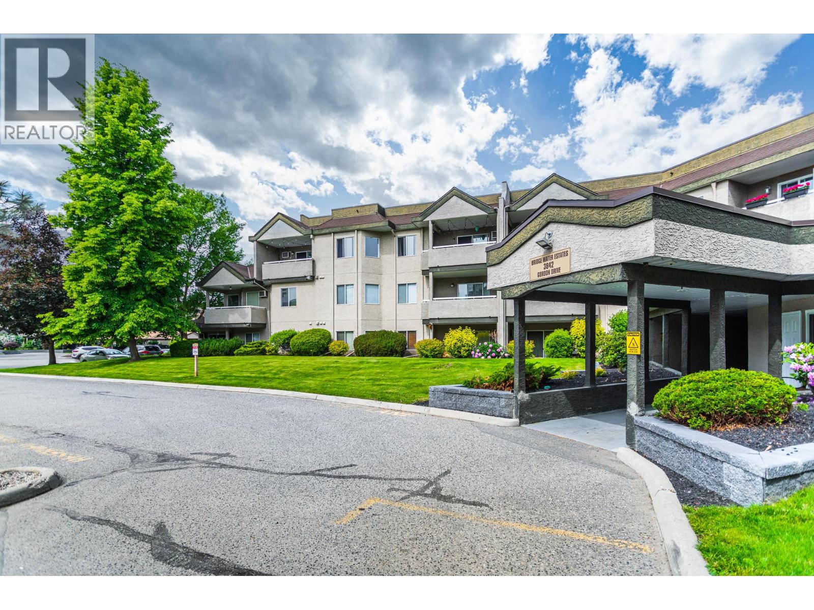 3854 Gordon Drive Unit# 186
