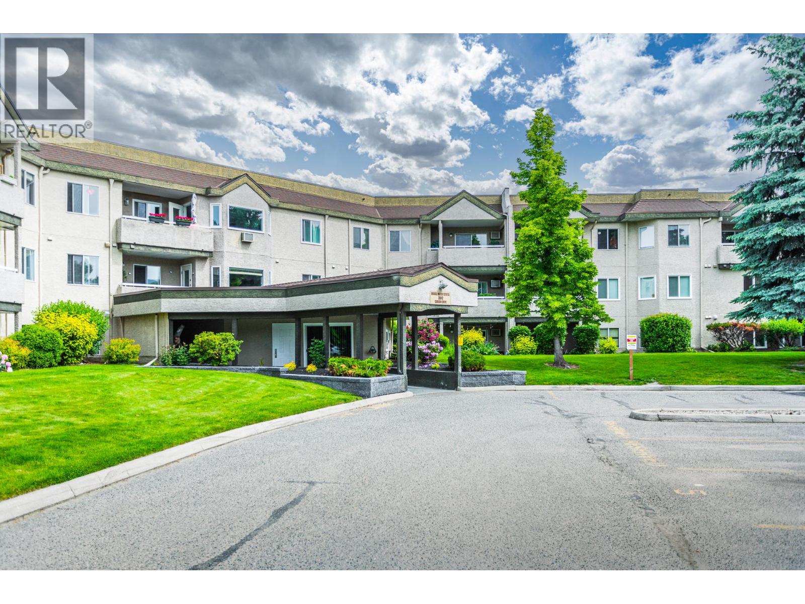 3854 Gordon Drive Unit# 186