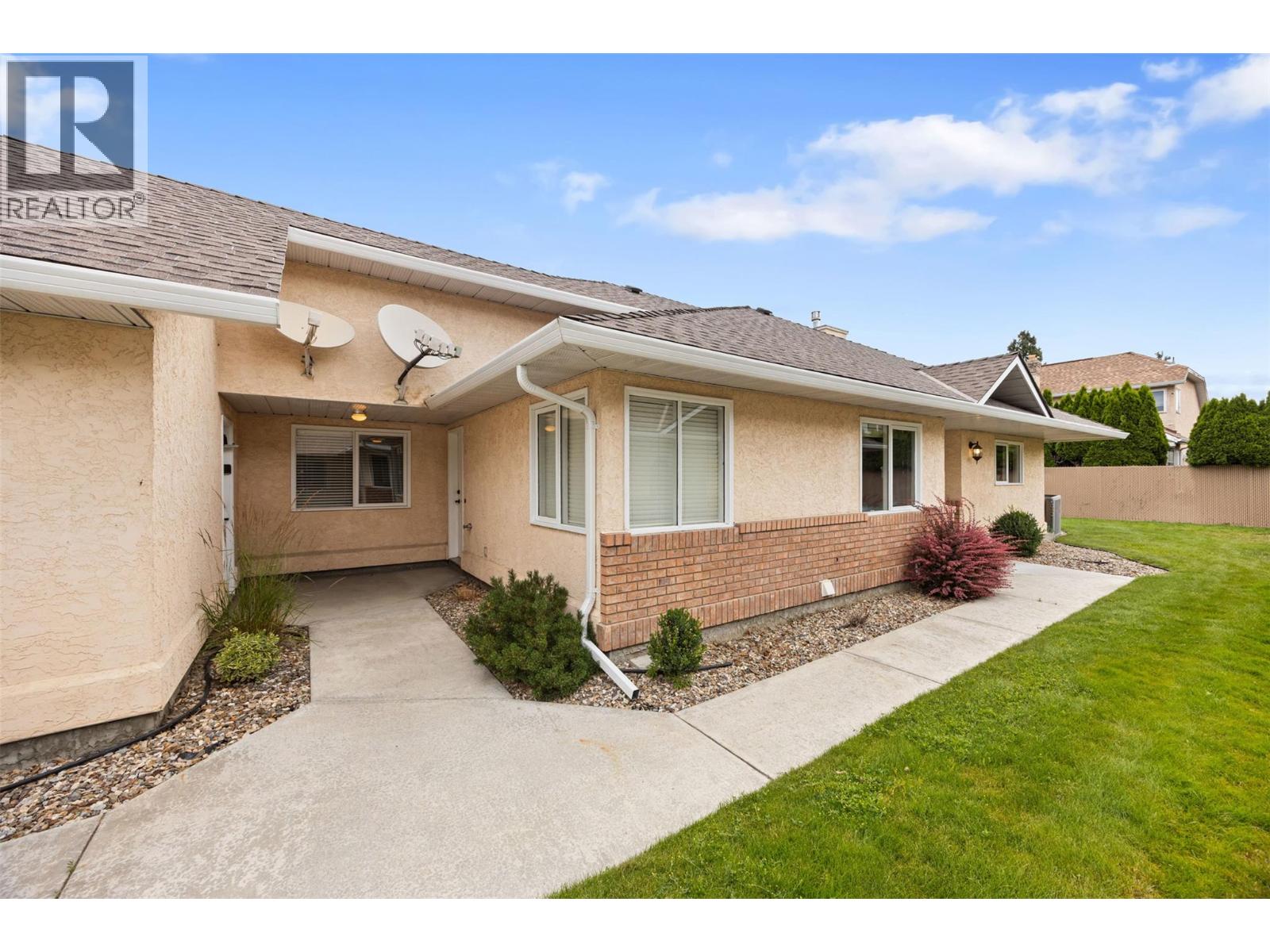 1886 Parkview Crescent Unit# 9