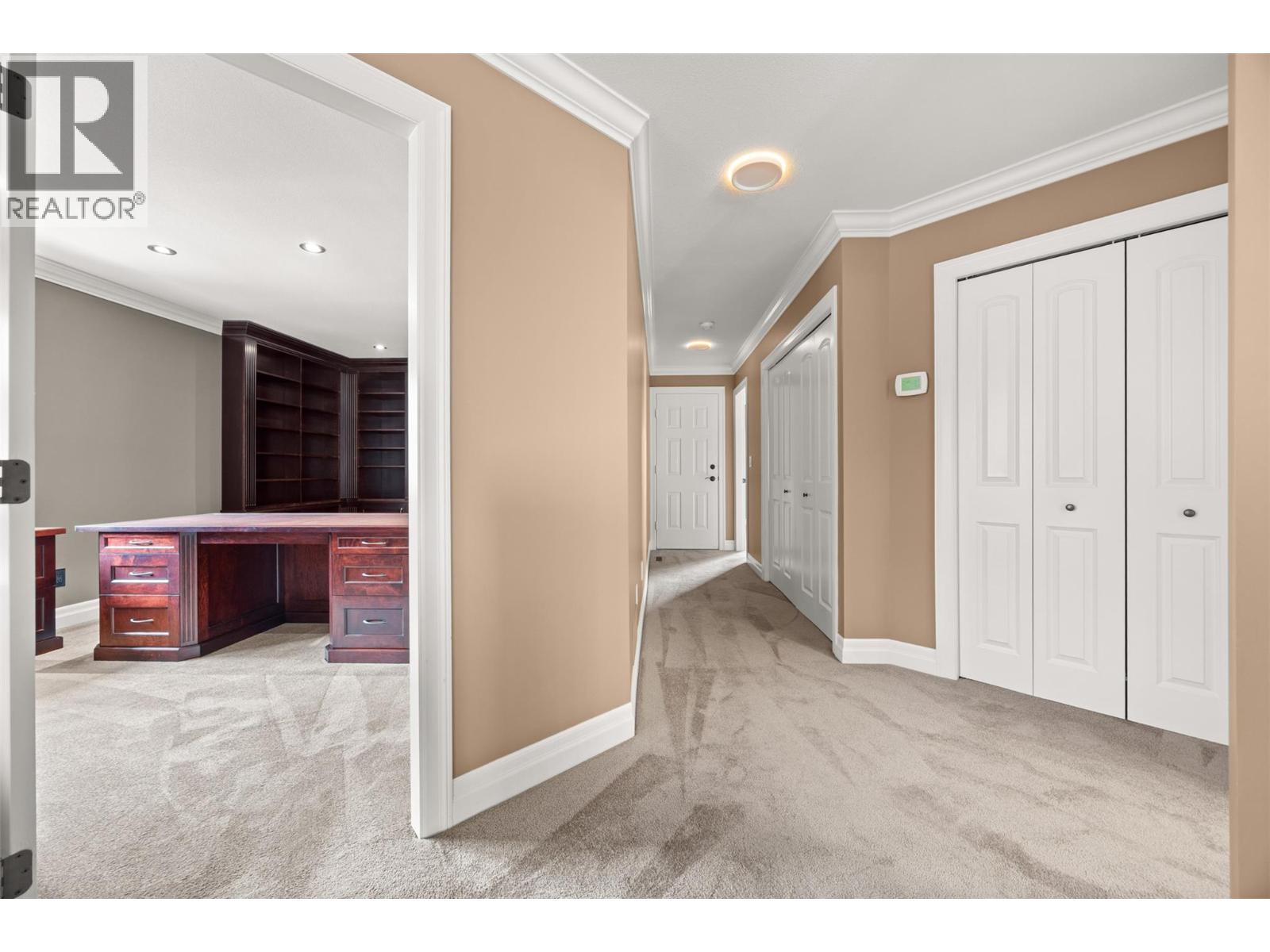 1886 Parkview Crescent Unit# 9