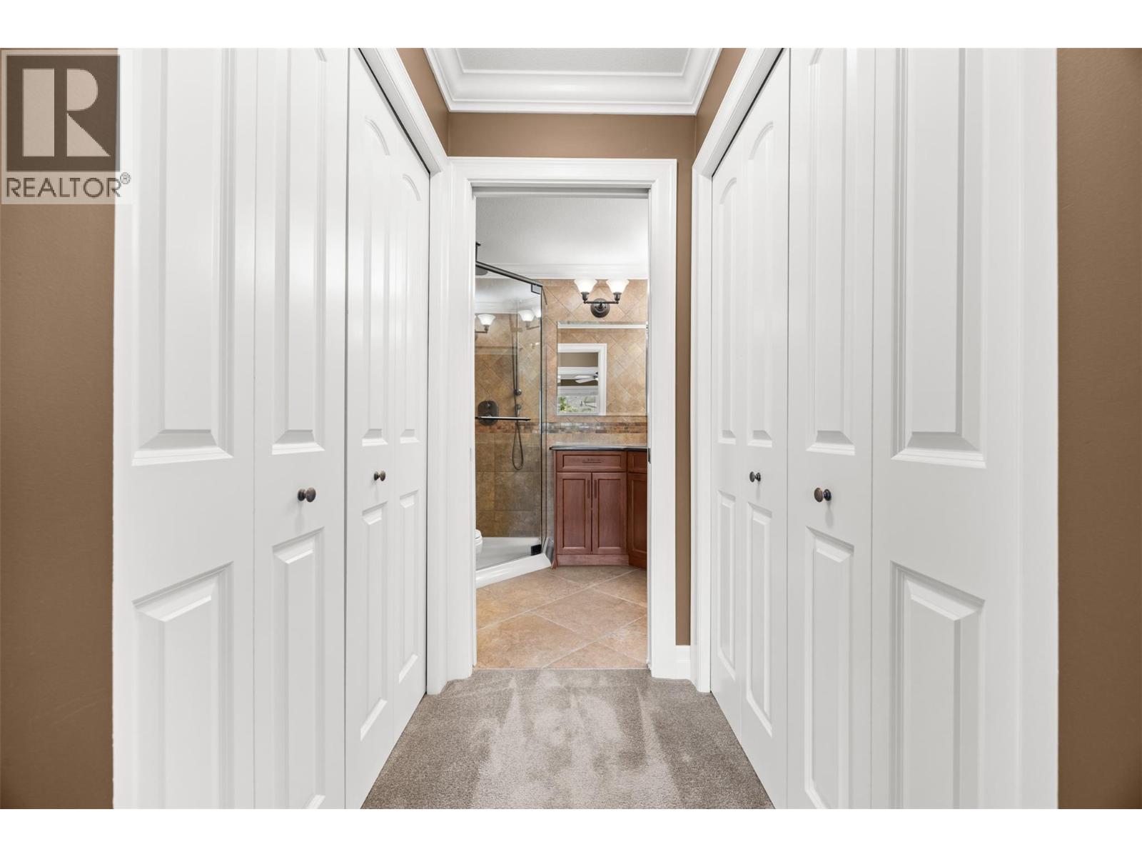 1886 Parkview Crescent Unit# 9