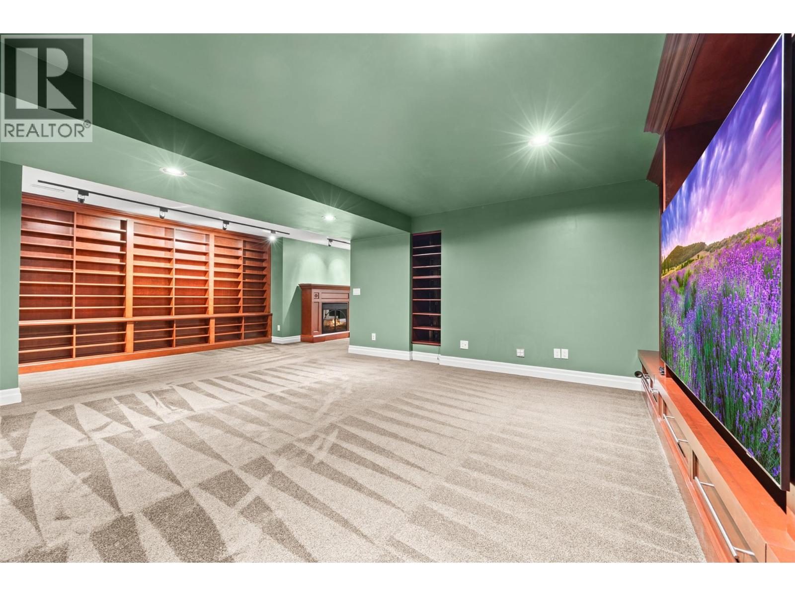 1886 Parkview Crescent Unit# 9