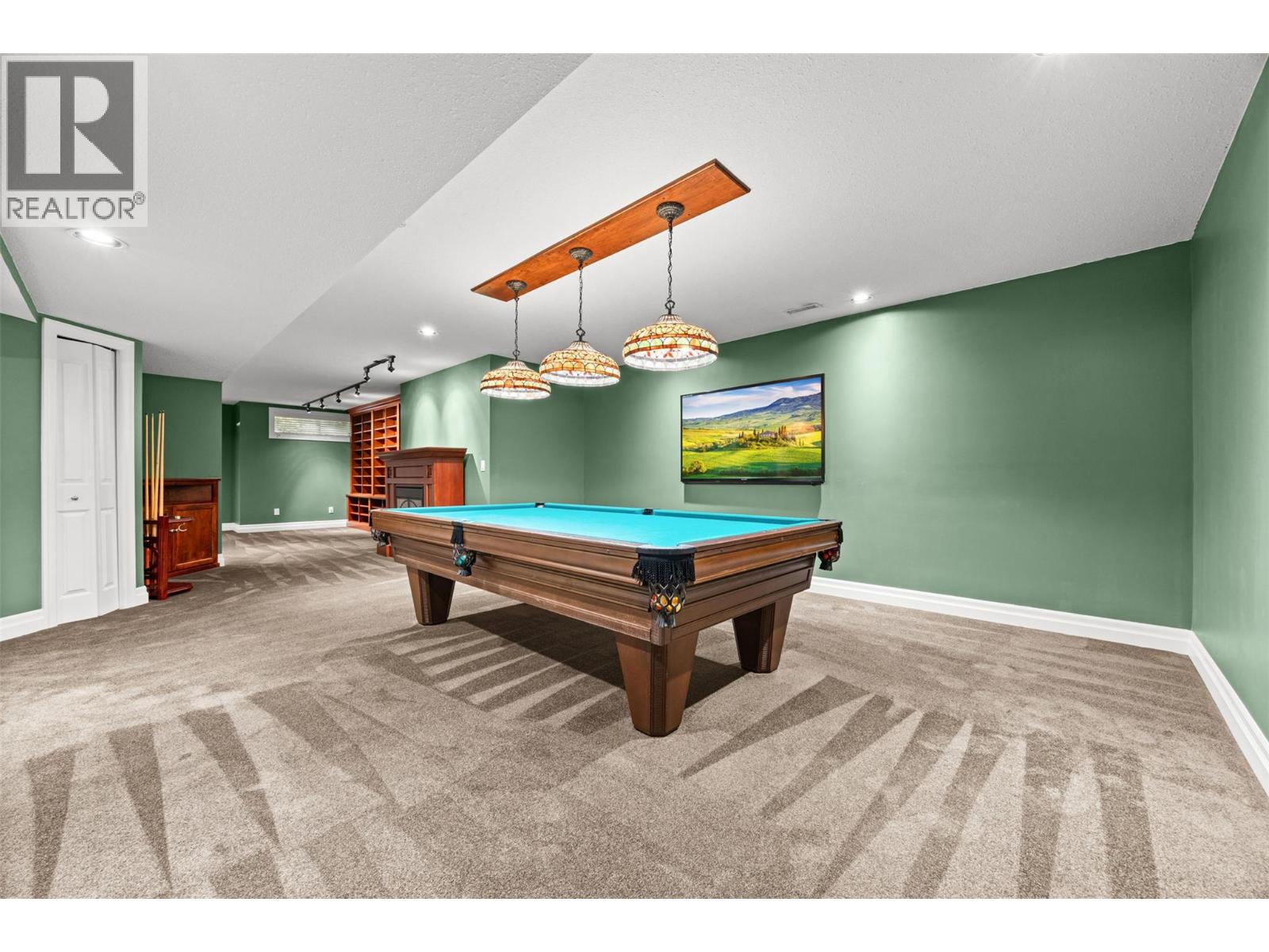 1886 Parkview Crescent Unit# 9