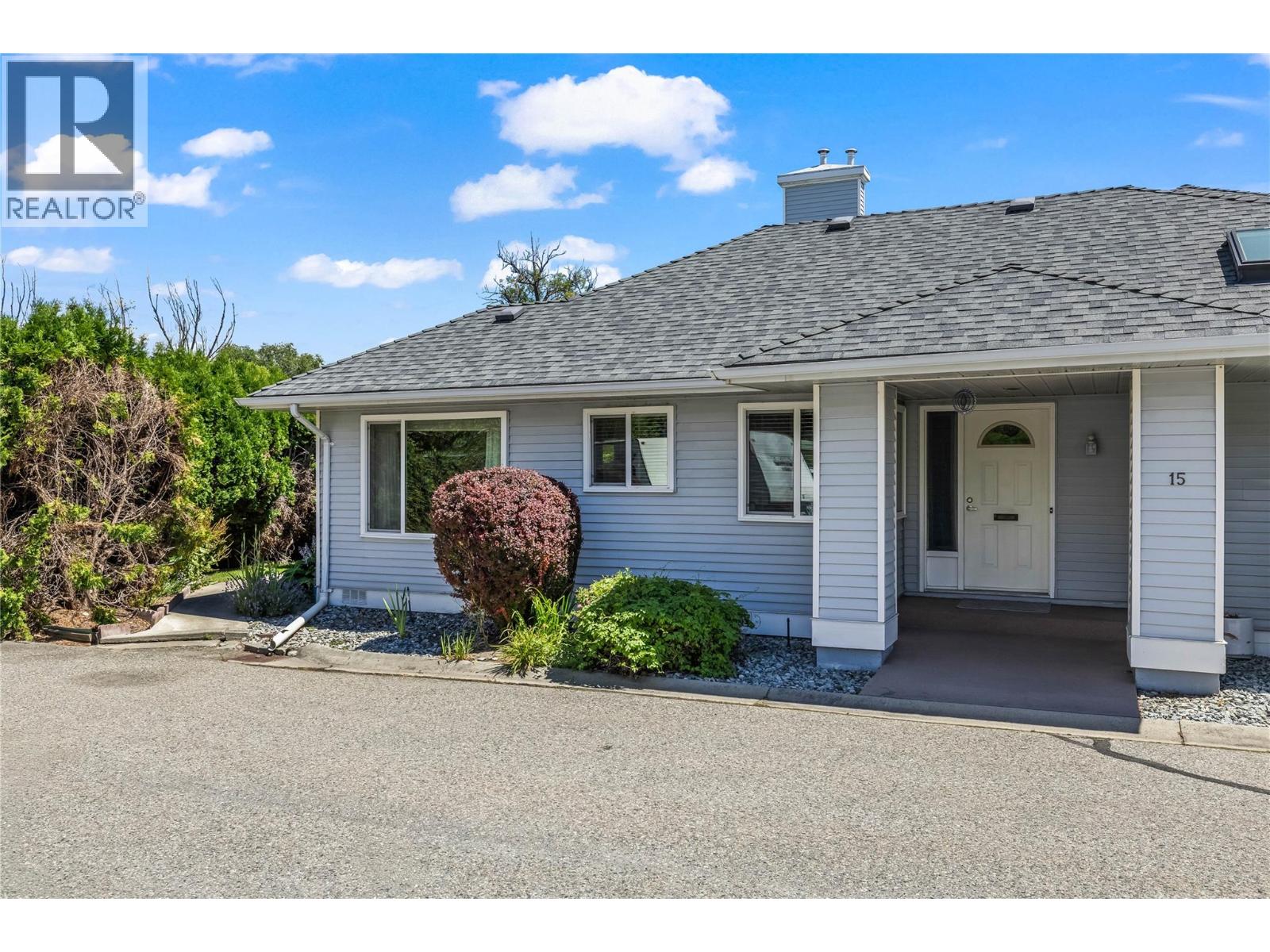 3370 Casorso Road Unit# 15