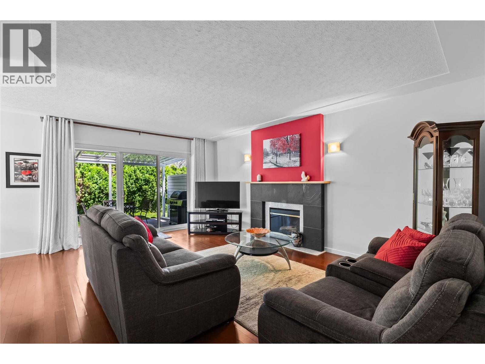 3370 Casorso Road Unit# 15