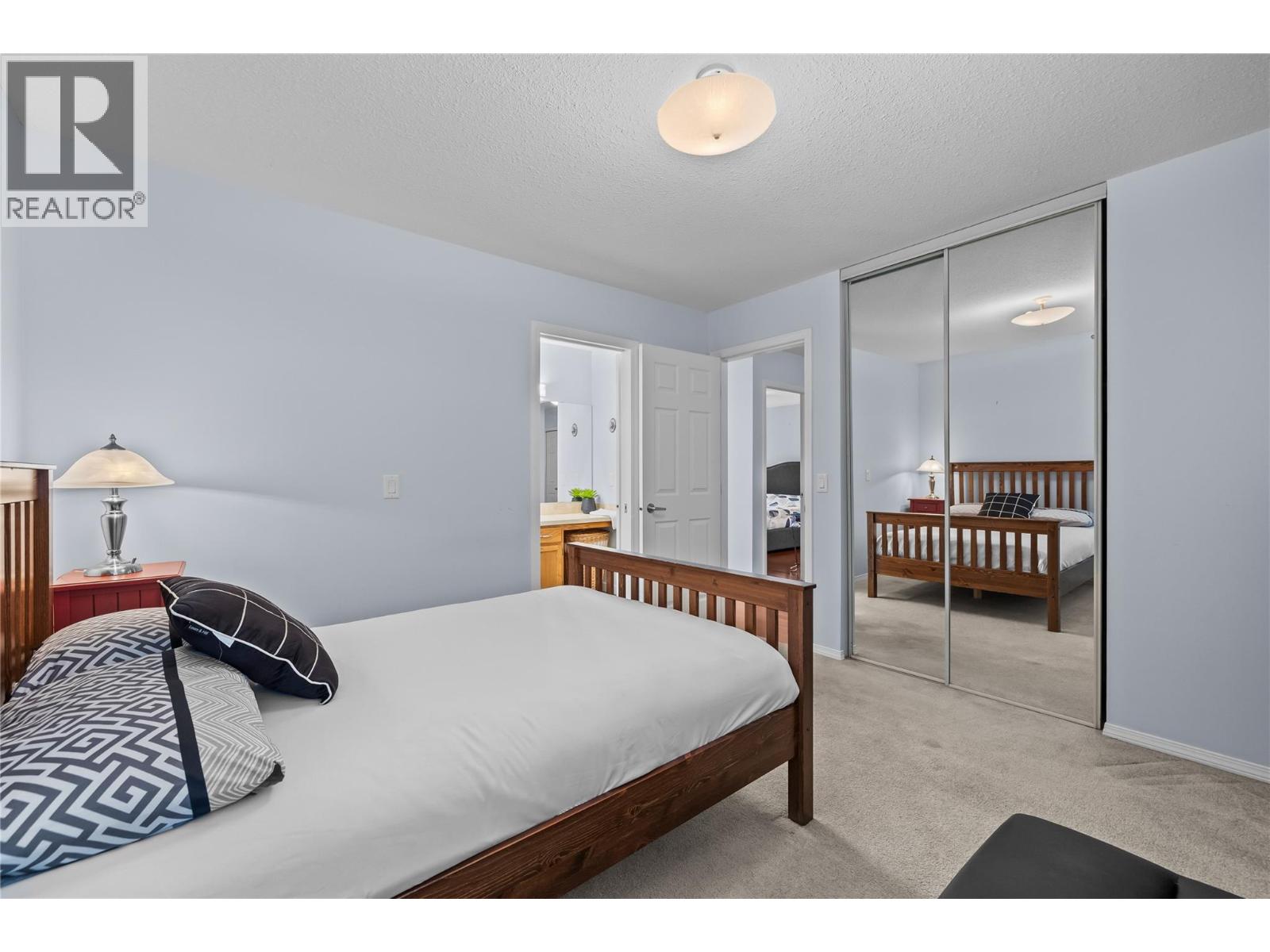 3370 Casorso Road Unit# 15