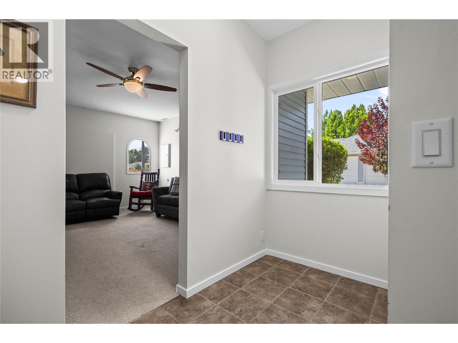 3370 Casorso Road Unit# 15