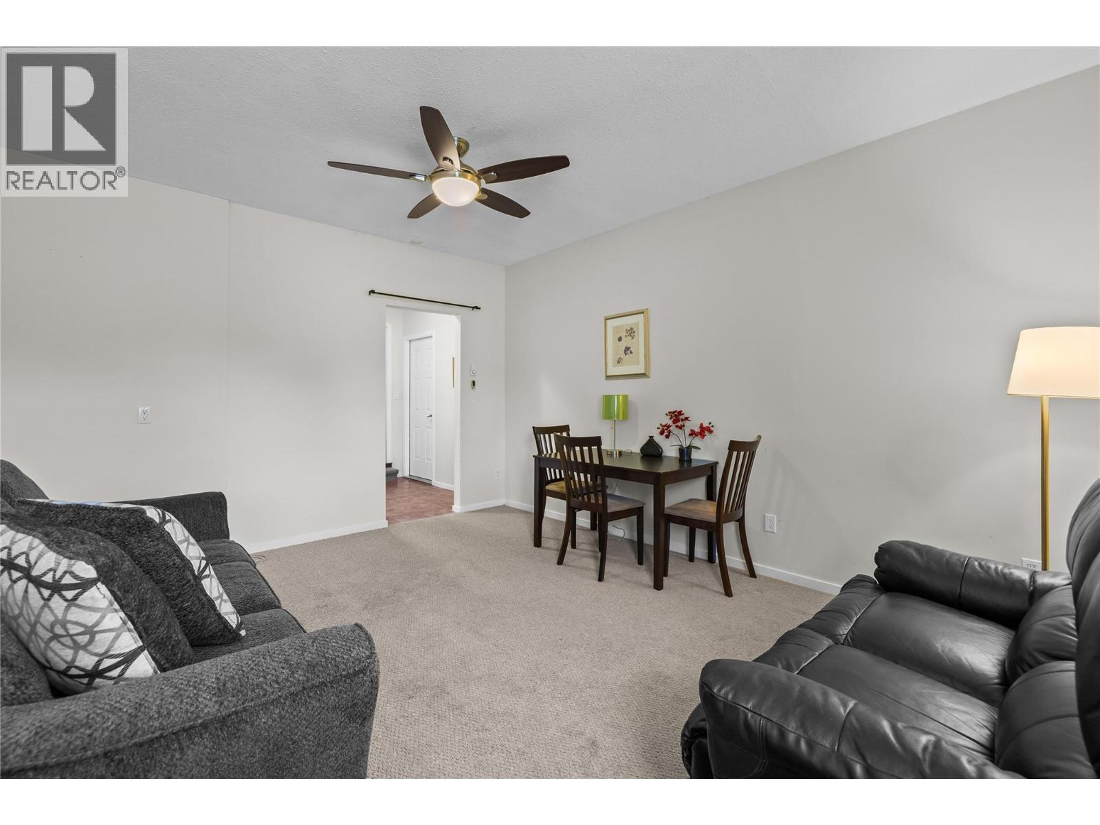 3370 Casorso Road Unit# 15