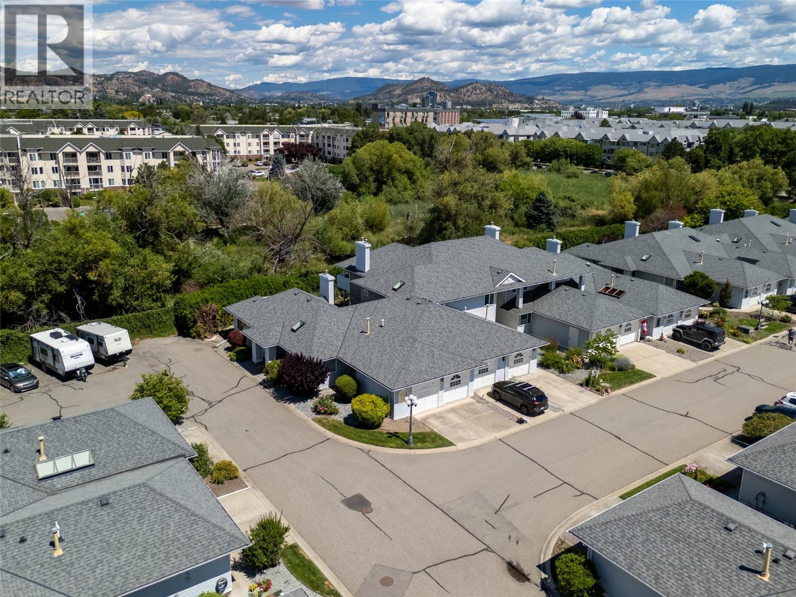 3370 Casorso Road Unit# 15