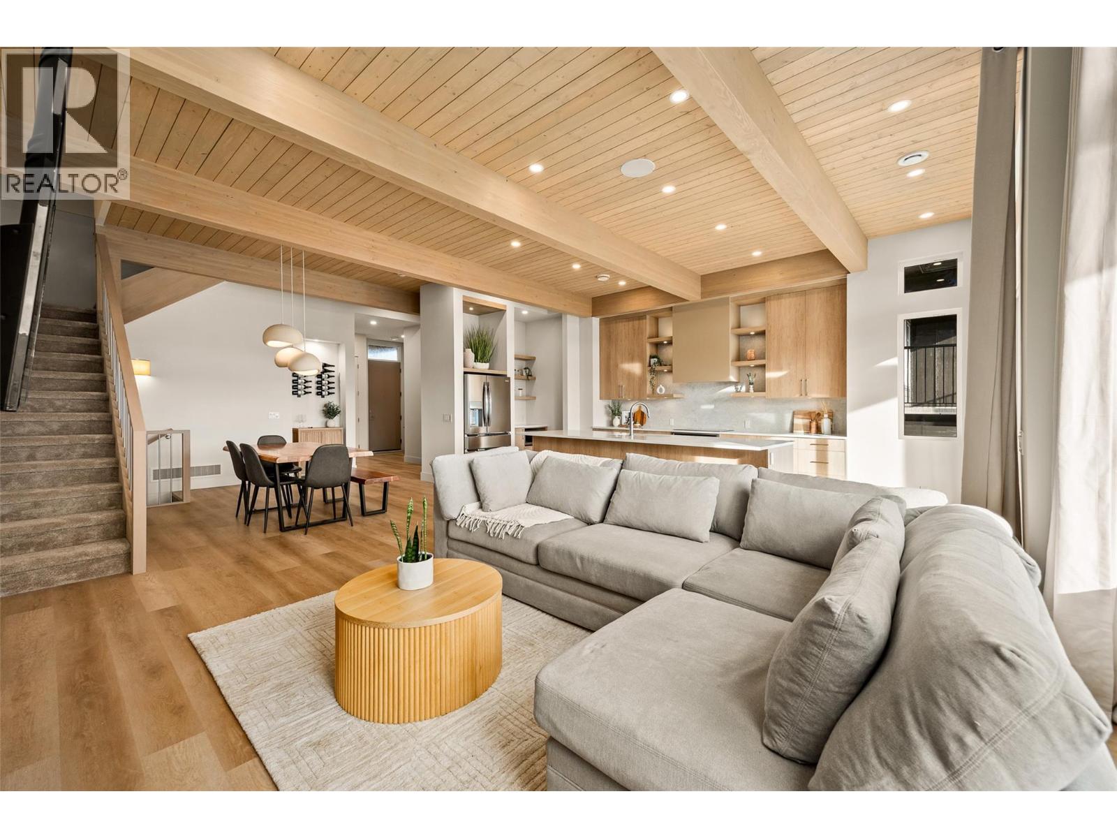1027 Kitson Court