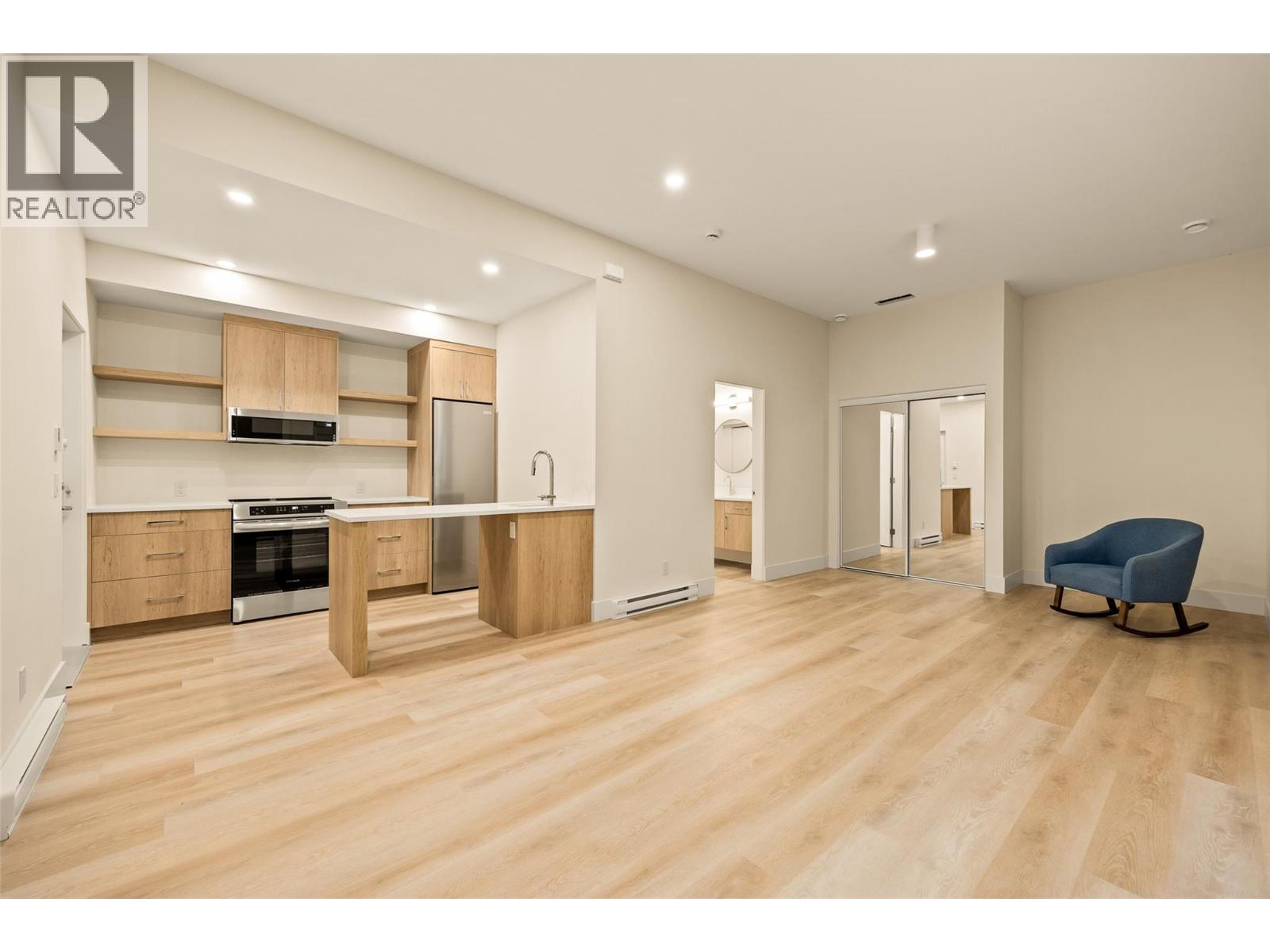 1027 Kitson Court
