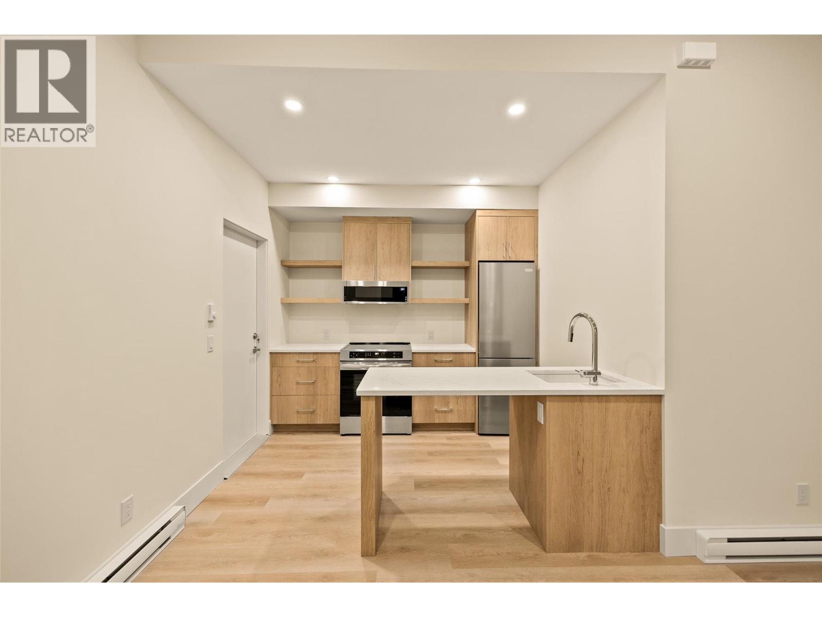 1027 Kitson Court