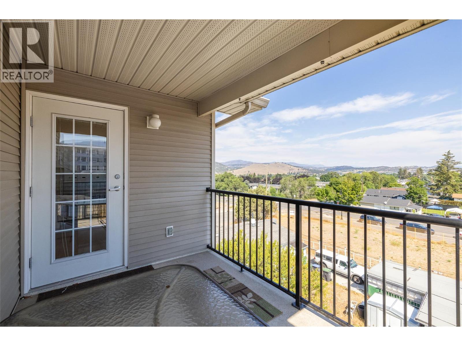 265 Froelich Road Unit# 401