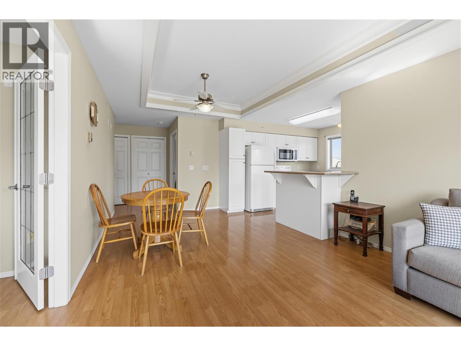 265 Froelich Road Unit# 401