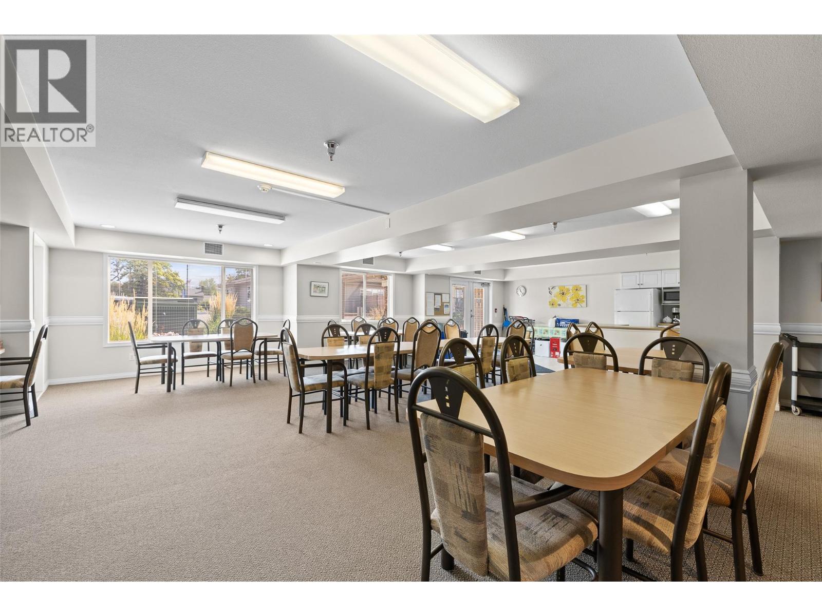 265 Froelich Road Unit# 401
