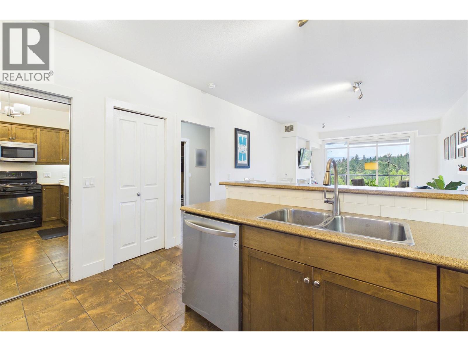 2532 Shoreline Drive Unit# 317