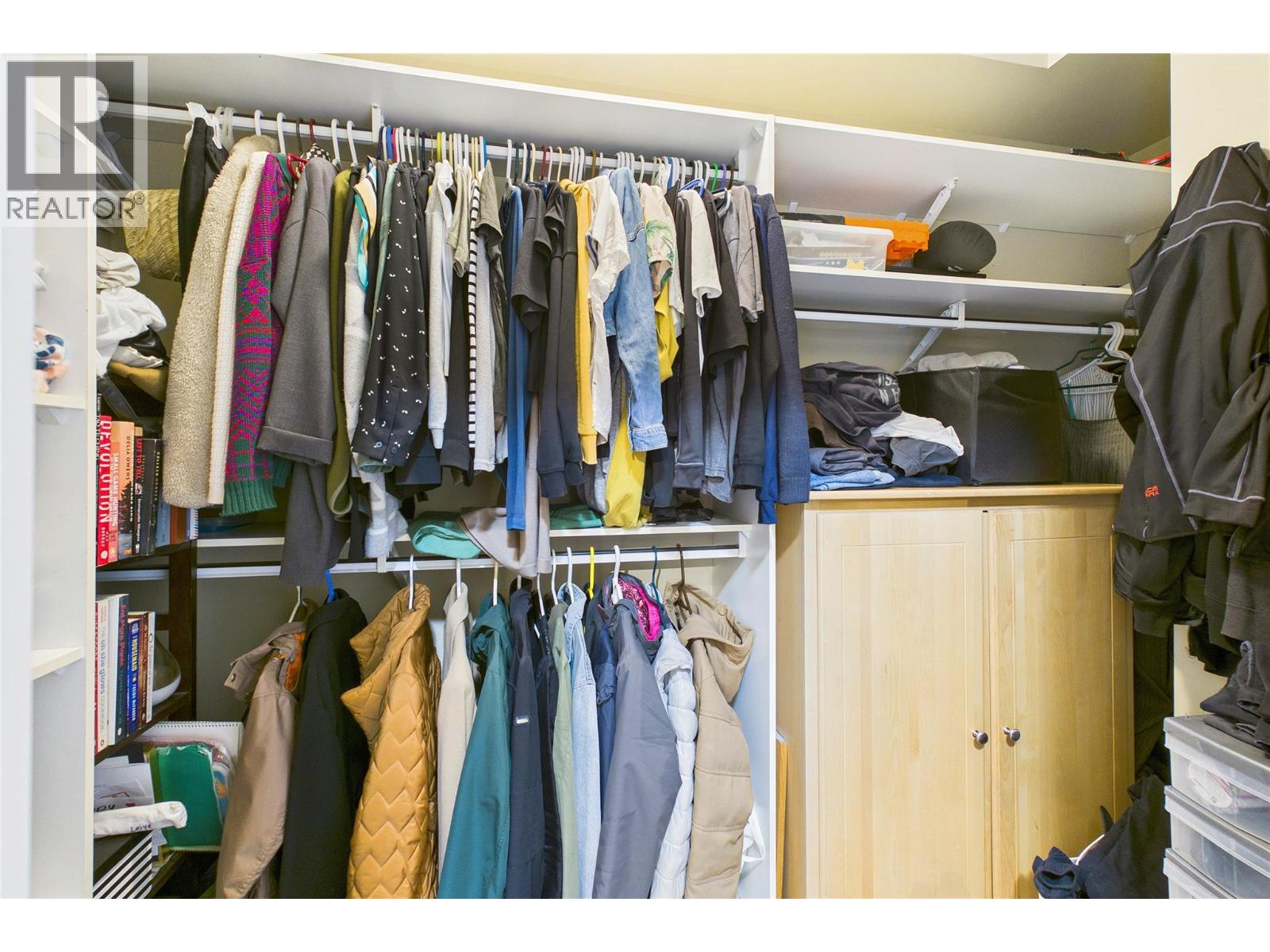 2532 Shoreline Drive Unit# 317