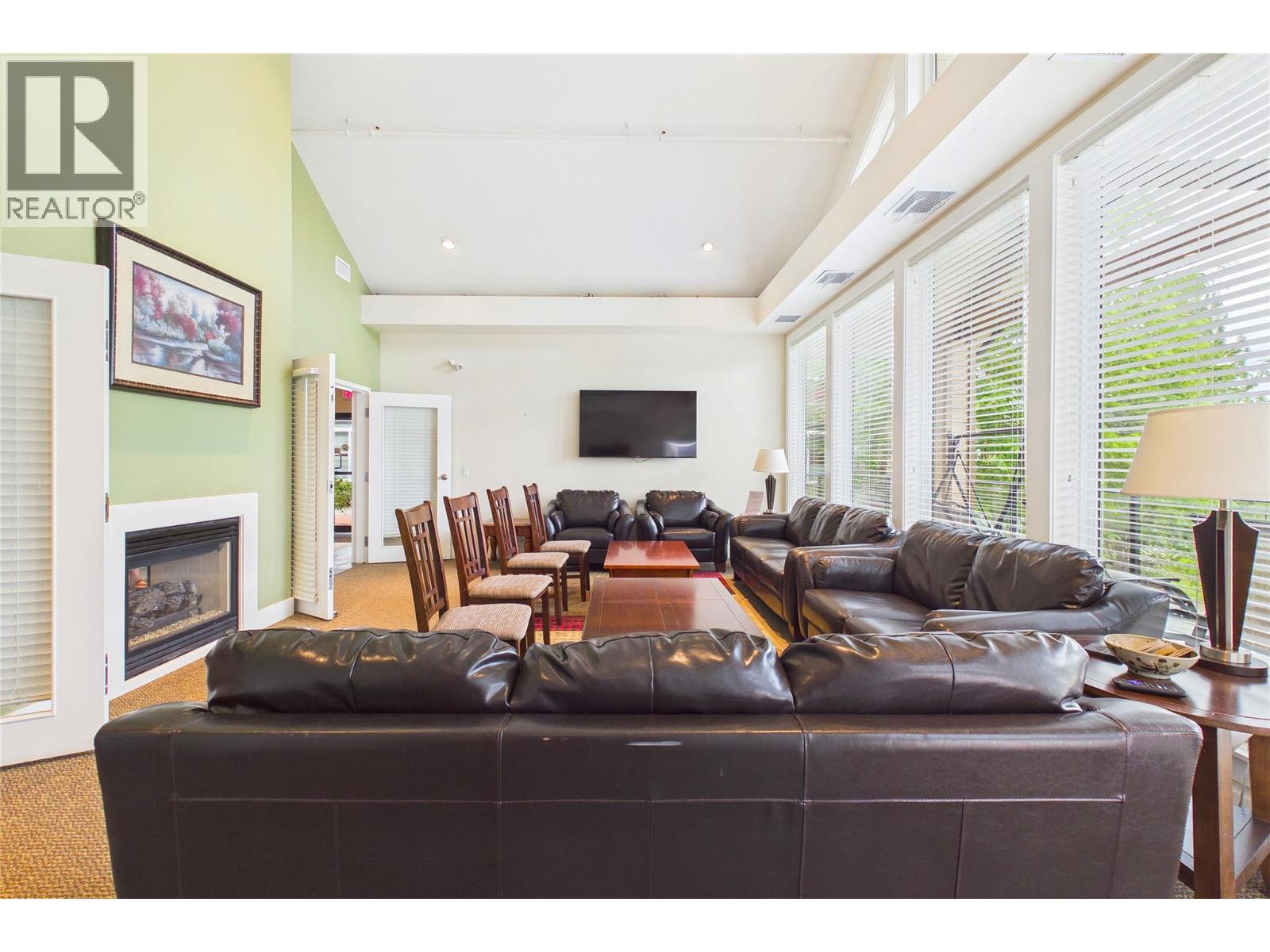 2532 Shoreline Drive Unit# 317