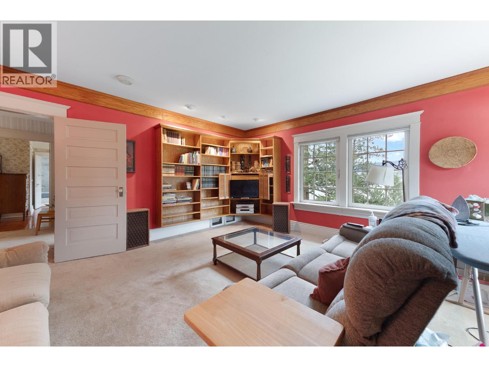 4852-4858 Lakeshore Road