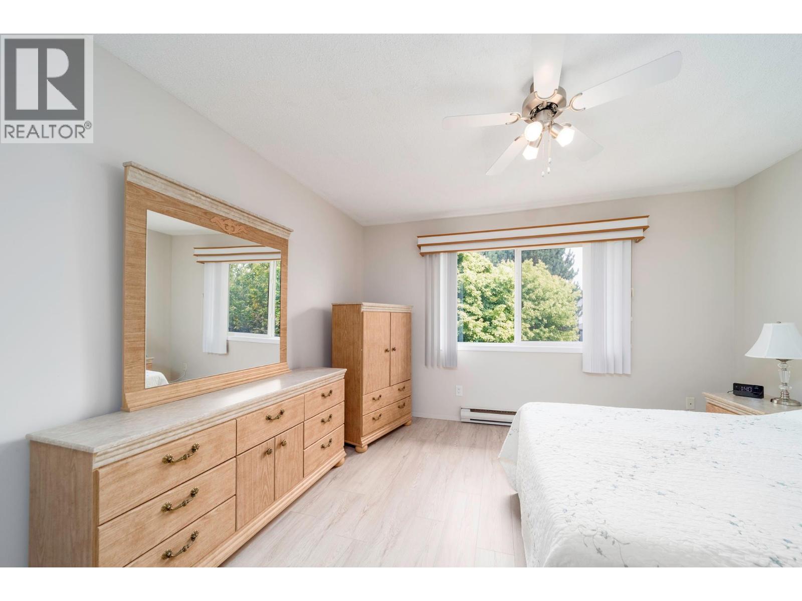 2085 Gordon Drive Unit# 211