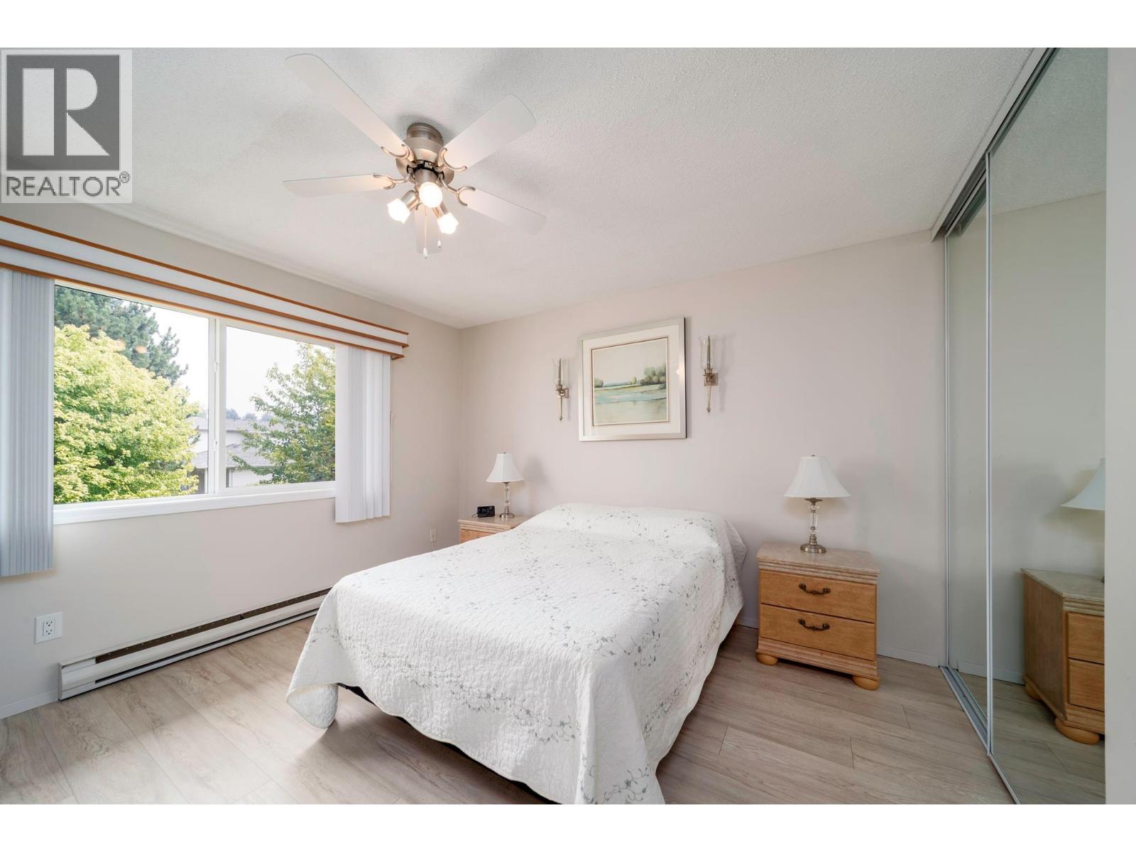 2085 Gordon Drive Unit# 211