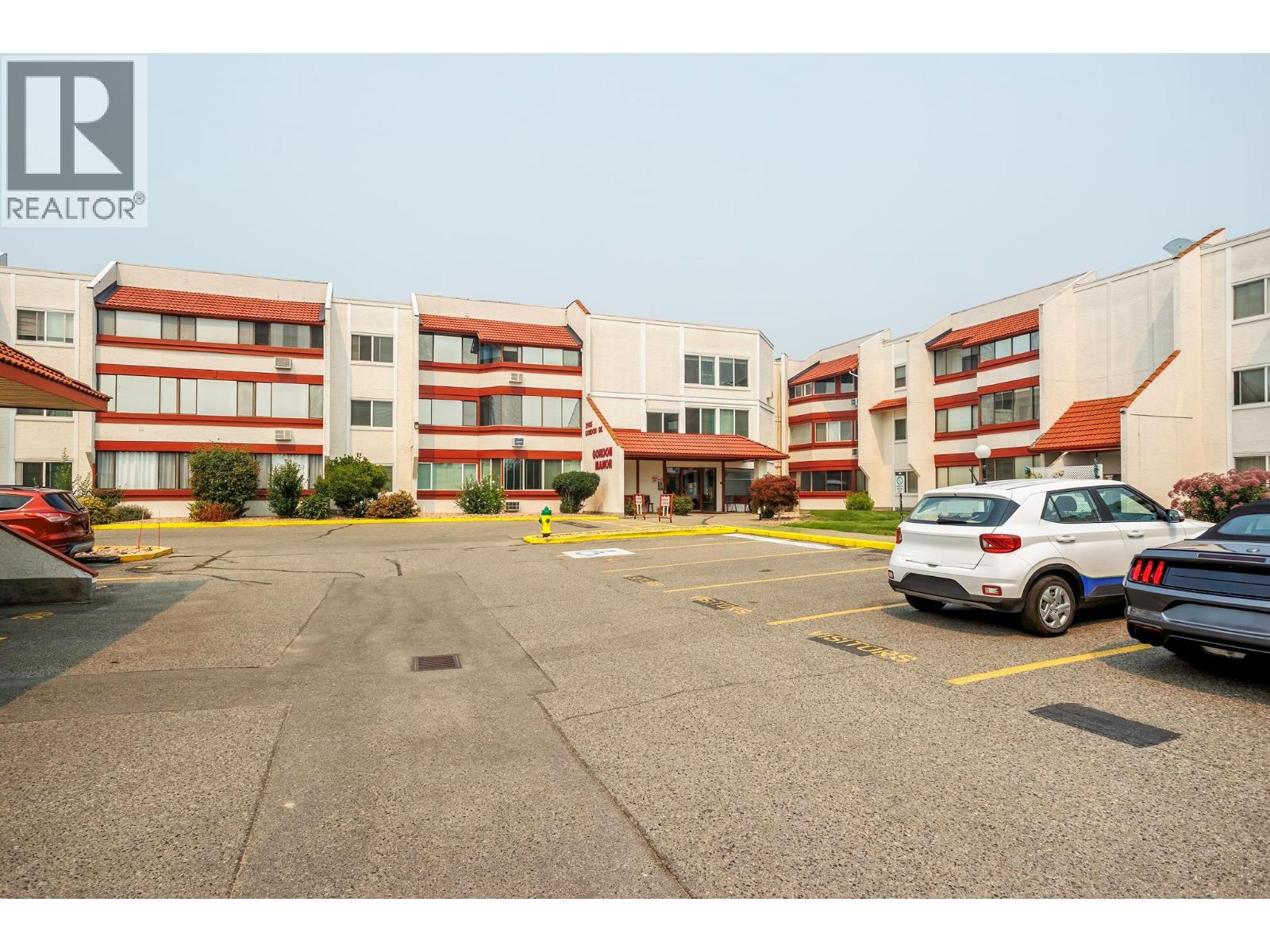 2085 Gordon Drive Unit# 211