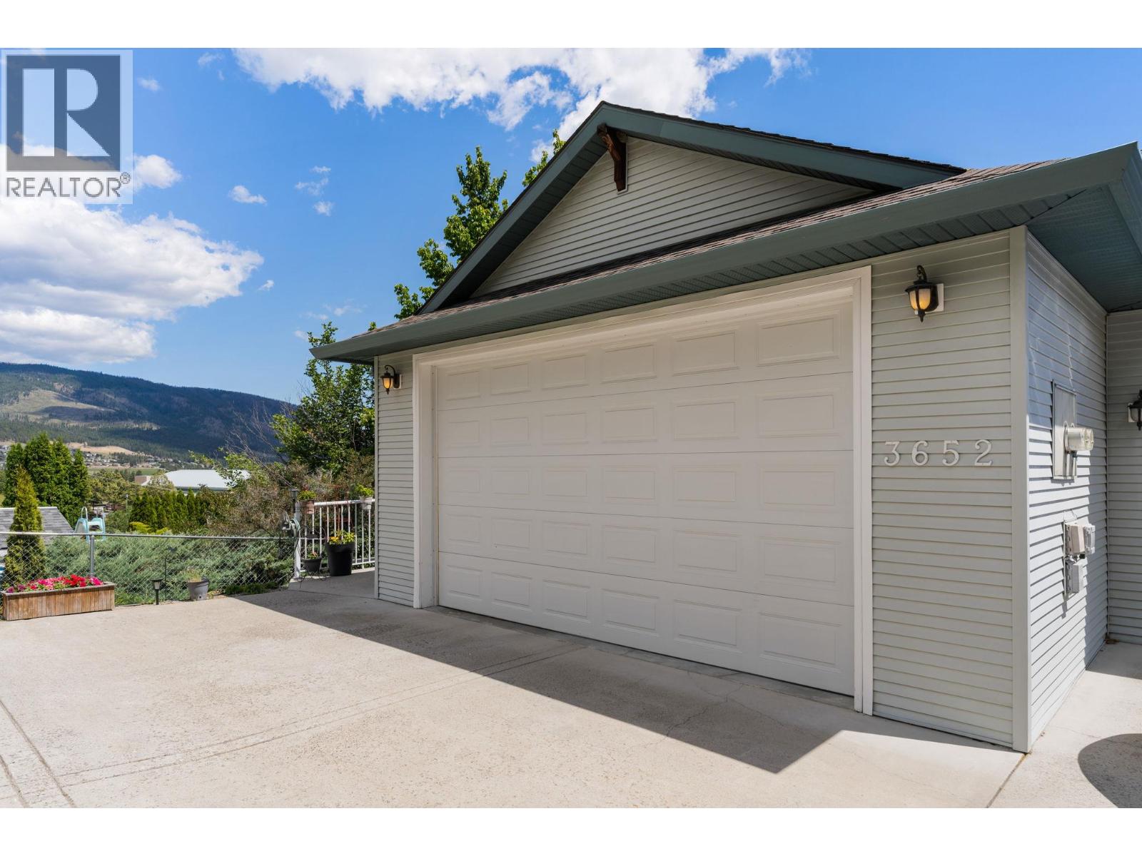 3652 Yorkton Road