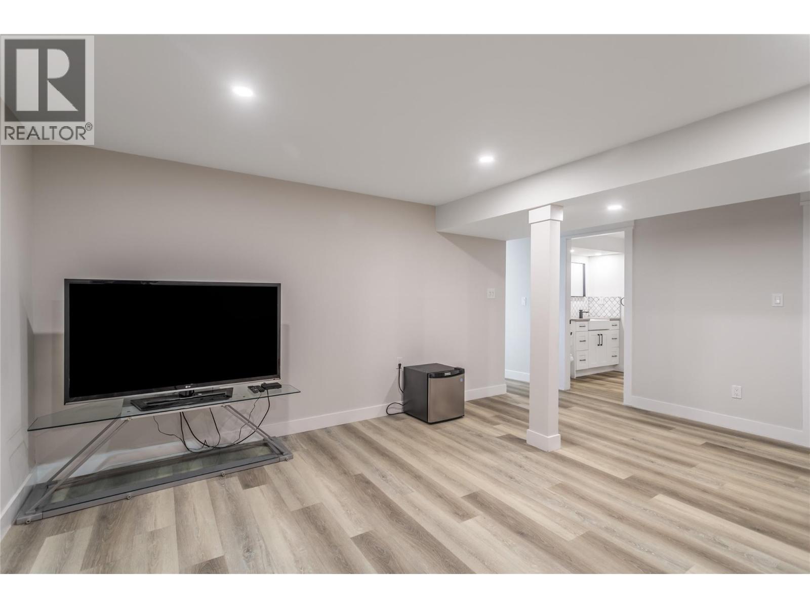 1559 Duncan Court