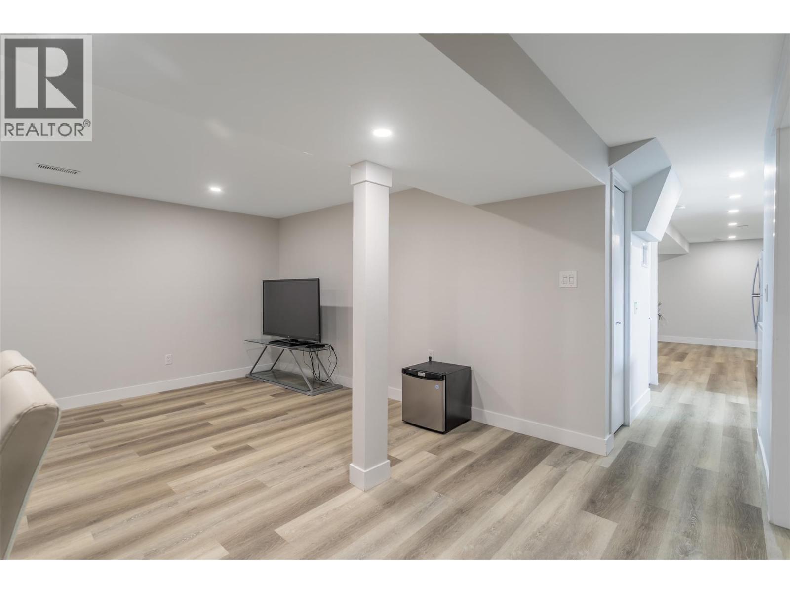 1559 Duncan Court