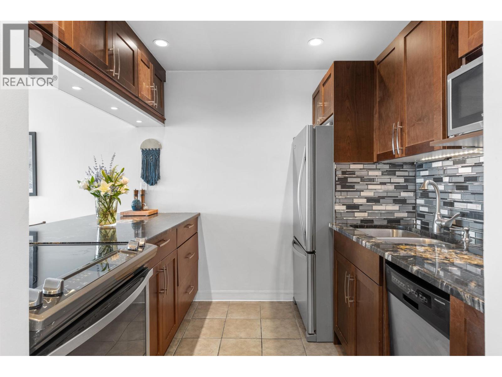 737 Leon Avenue Unit# 1205