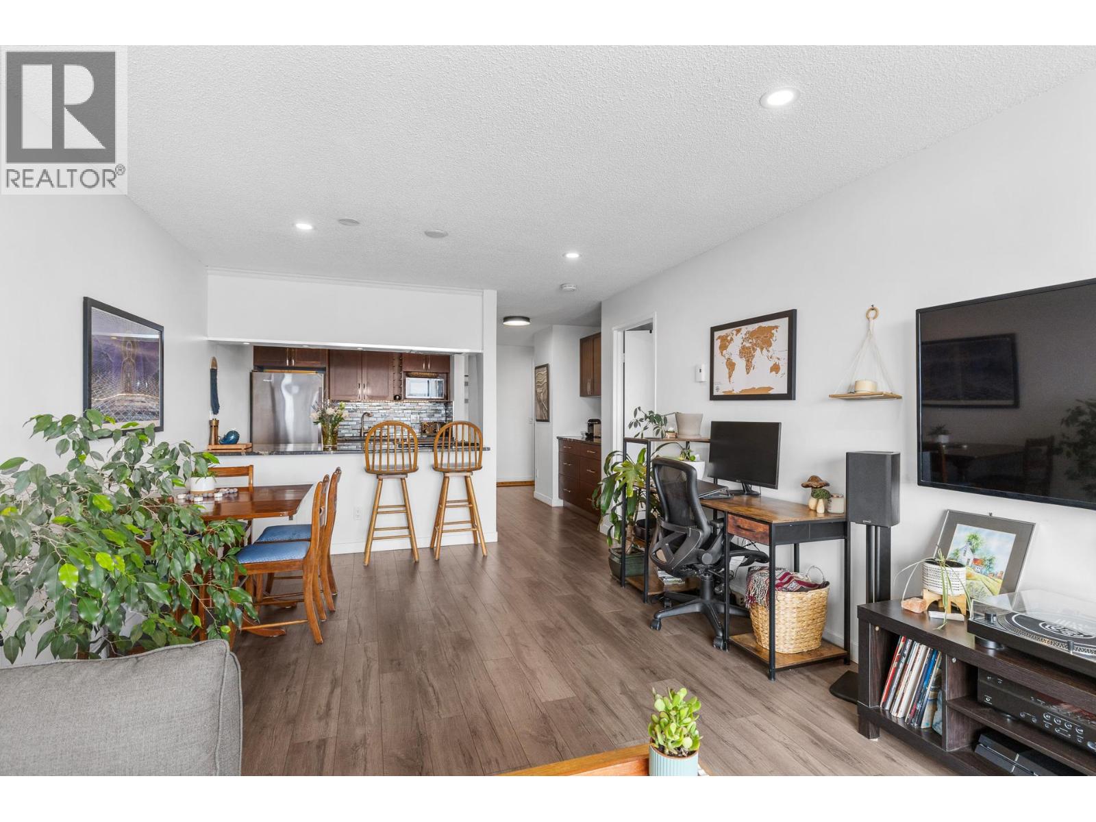 737 Leon Avenue Unit# 1205