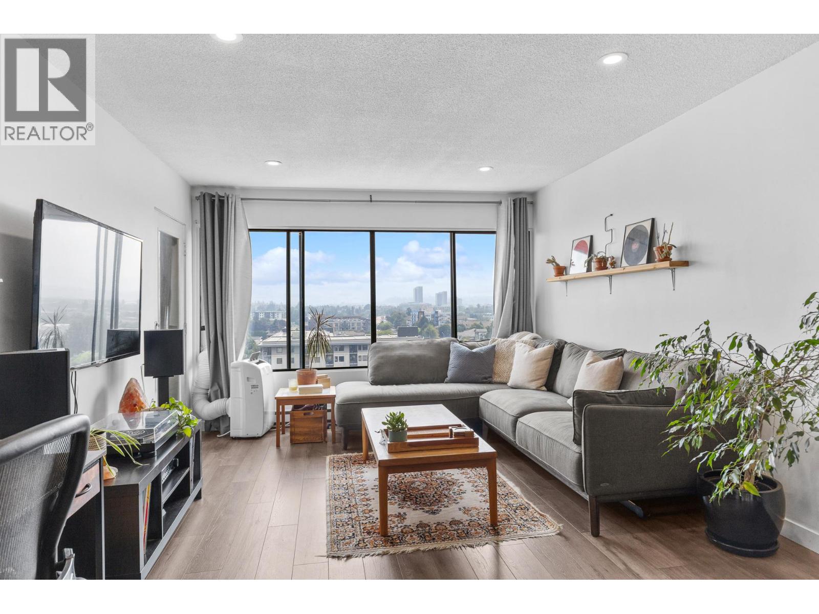 737 Leon Avenue Unit# 1205