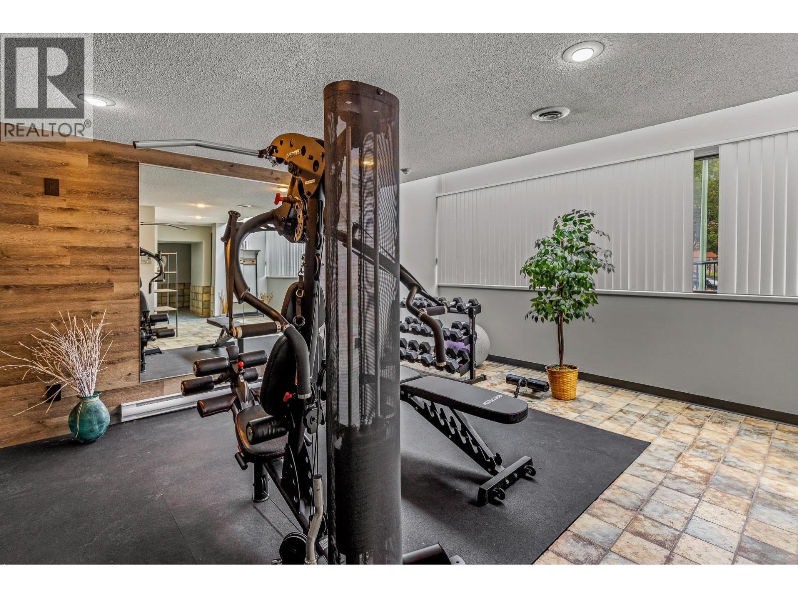 737 Leon Avenue Unit# 1205