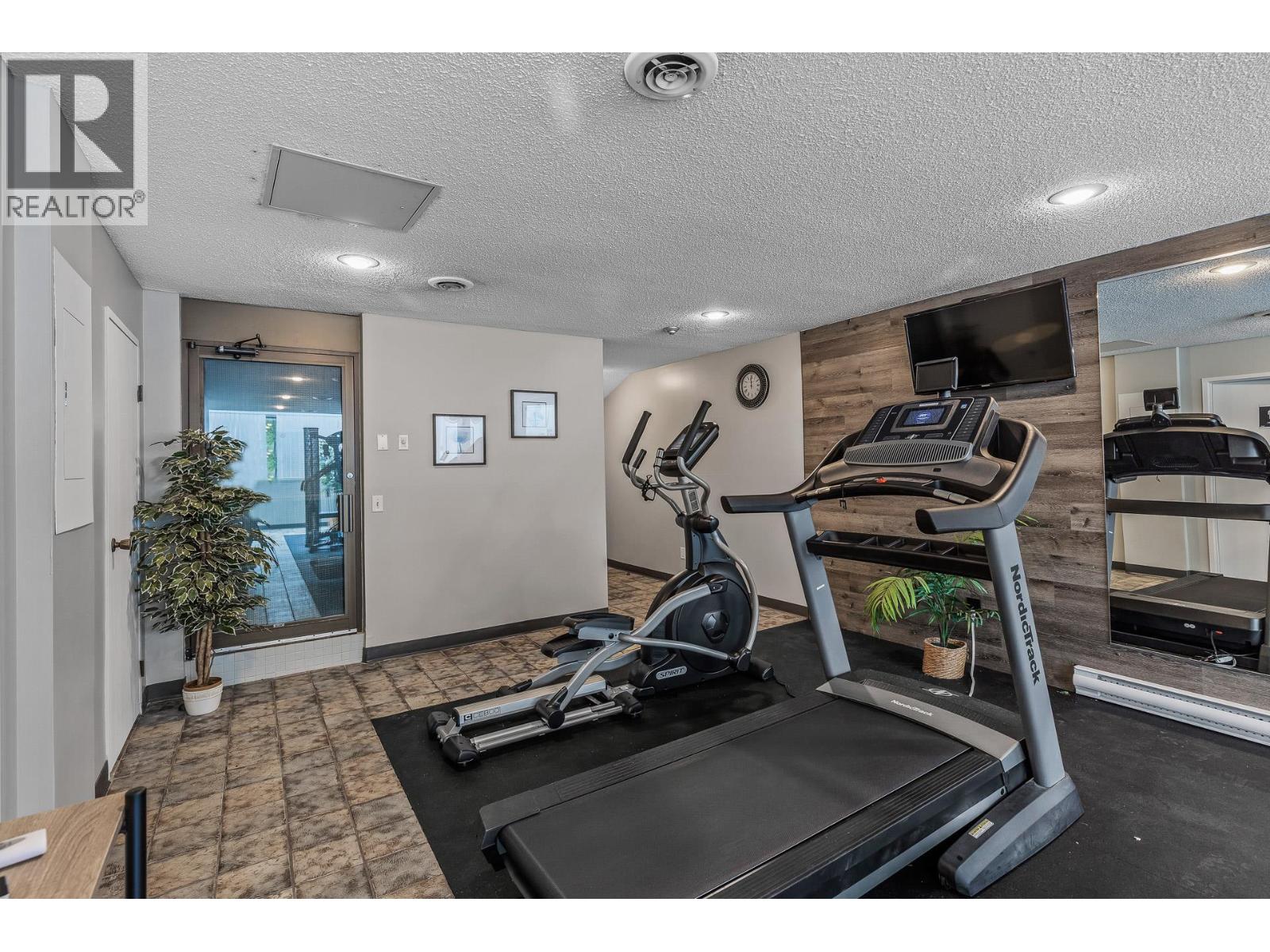 737 Leon Avenue Unit# 1205