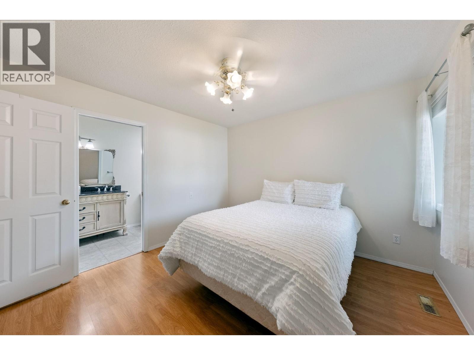 3370 Casorso Road Unit# 21