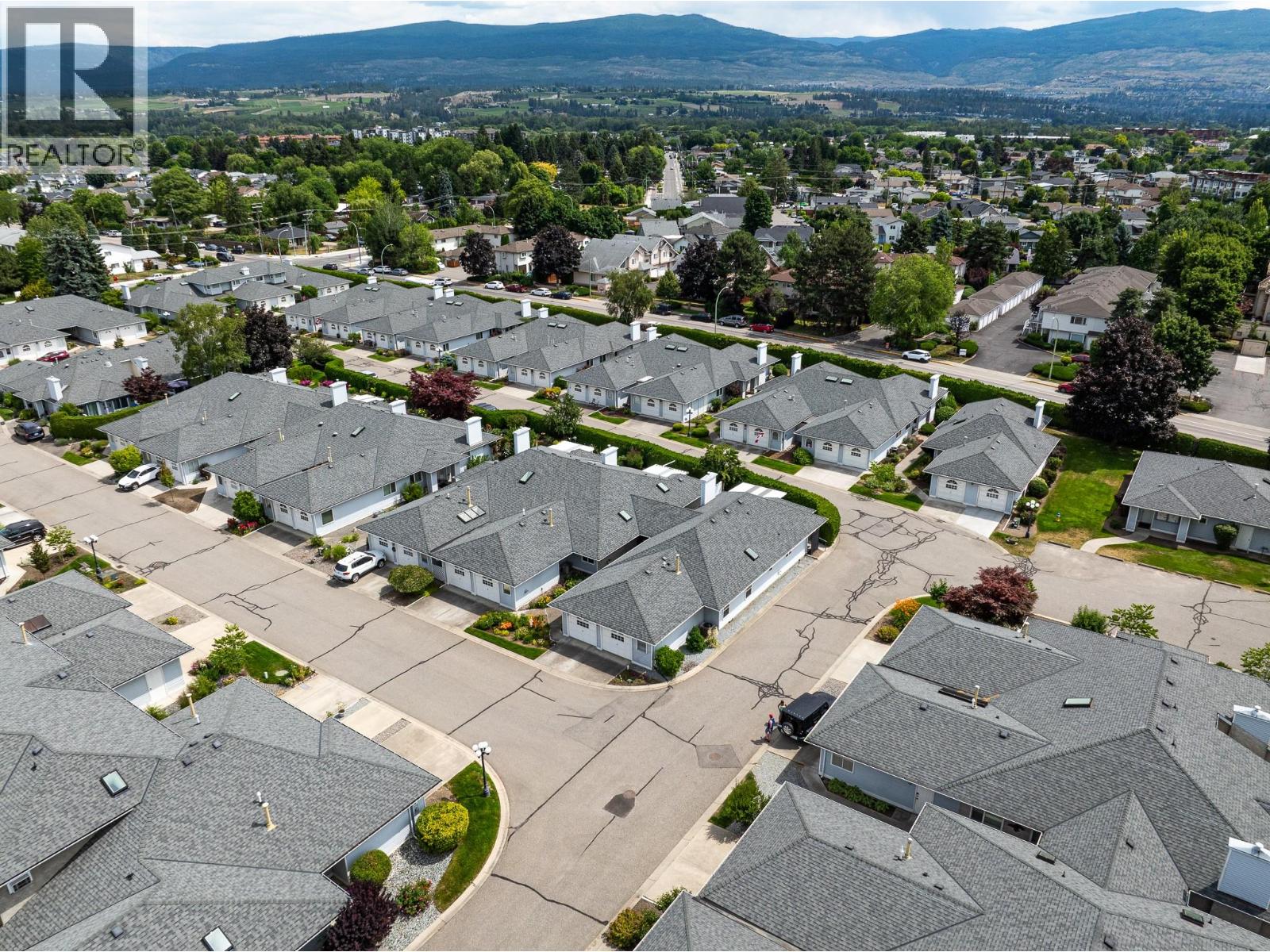 3370 Casorso Road Unit# 21